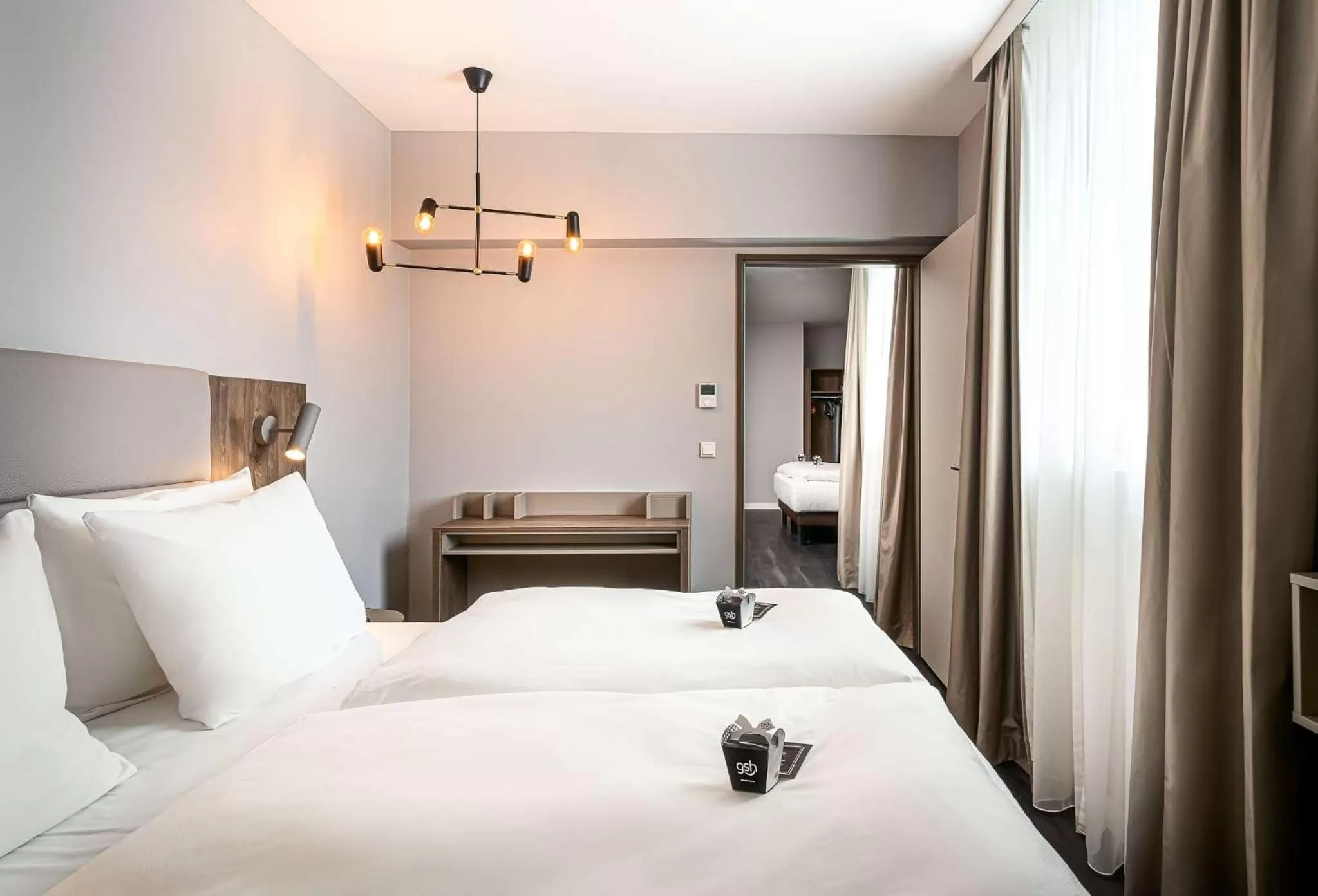 On site, Bed in elaya hotel oberhausen