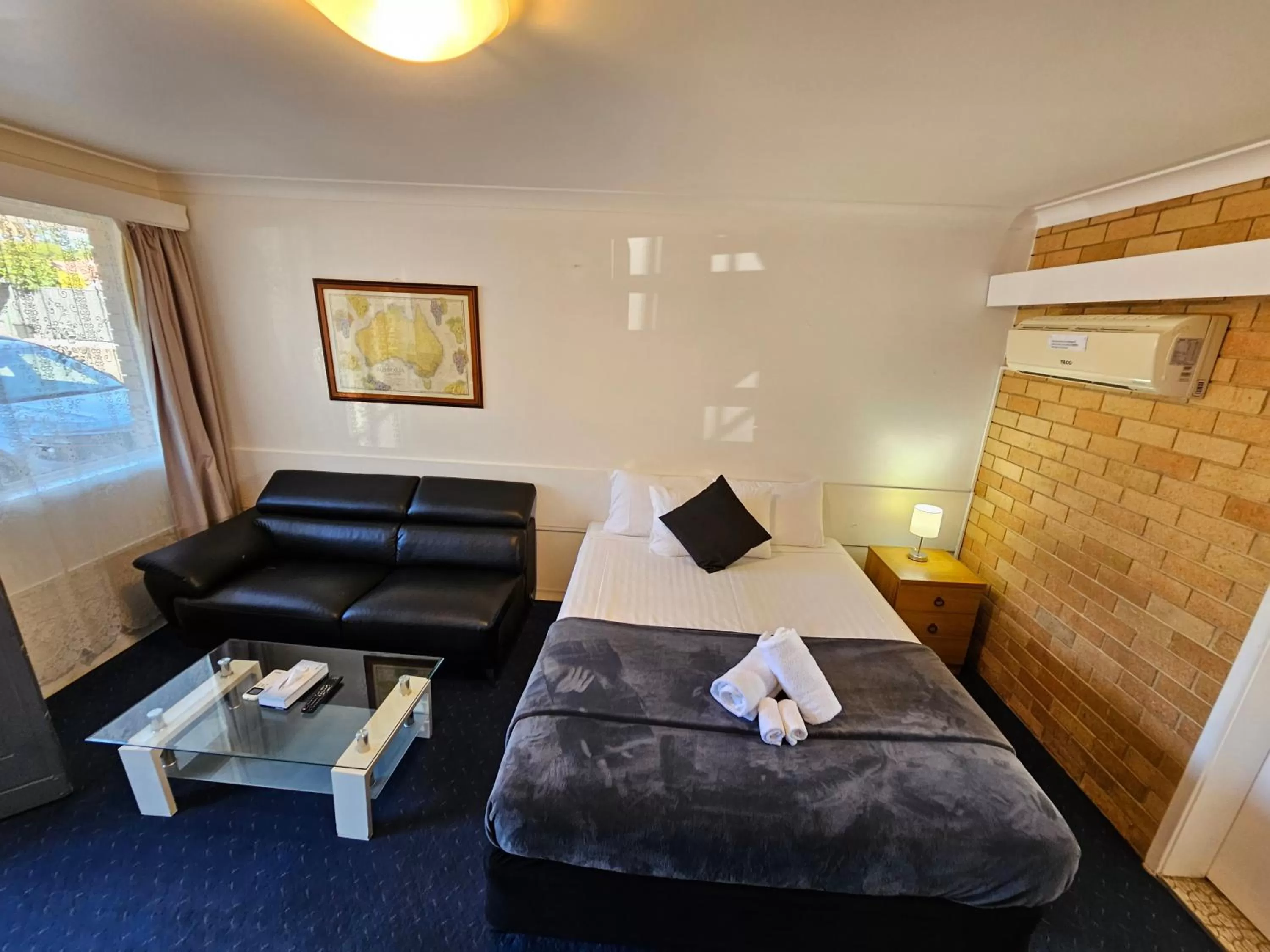 Bed in Hunter Valley Motel