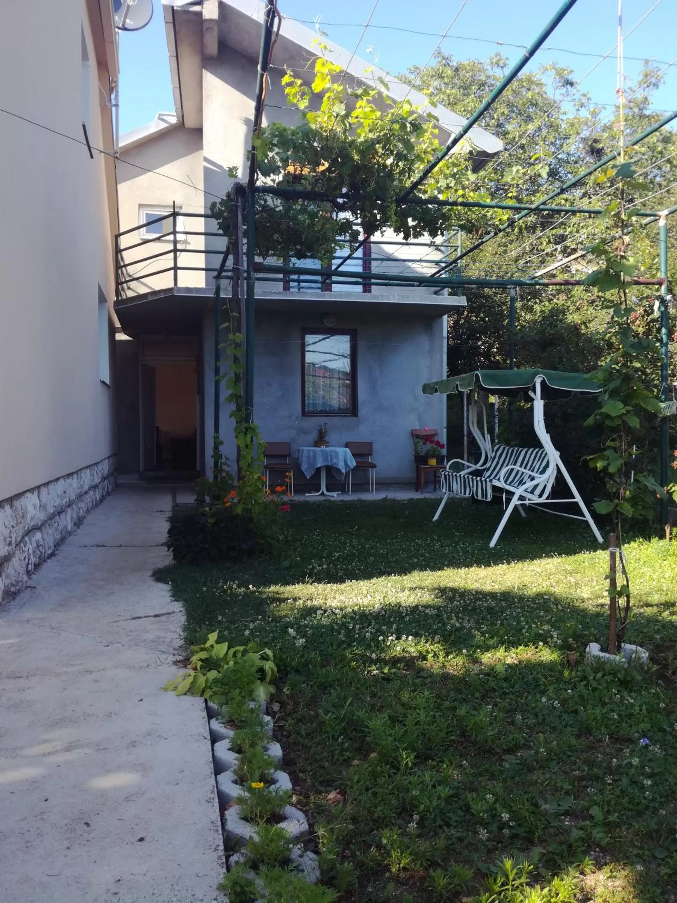 Property building in Frile Apartments