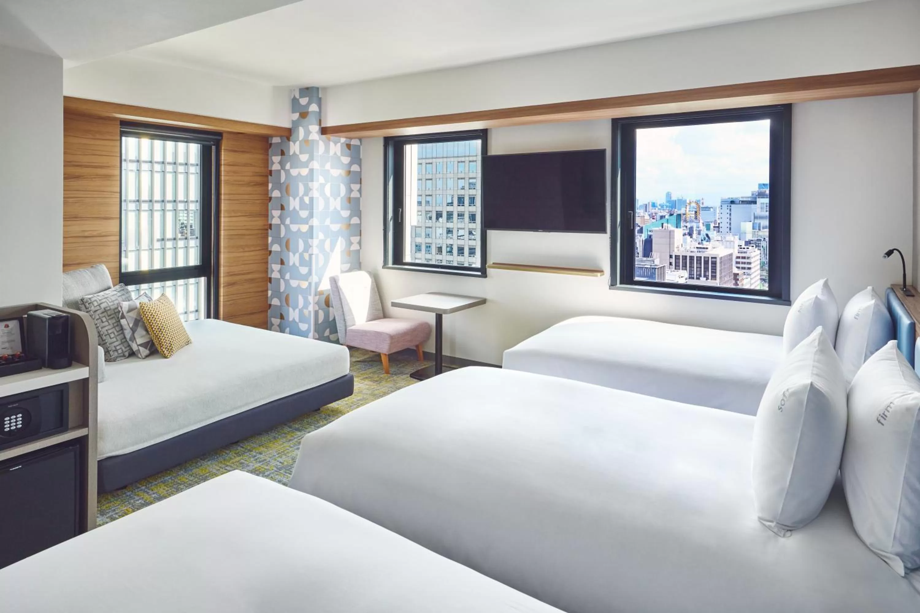 Bed in Holiday Inn Express Osaka City Centre- Midosuji by IHG