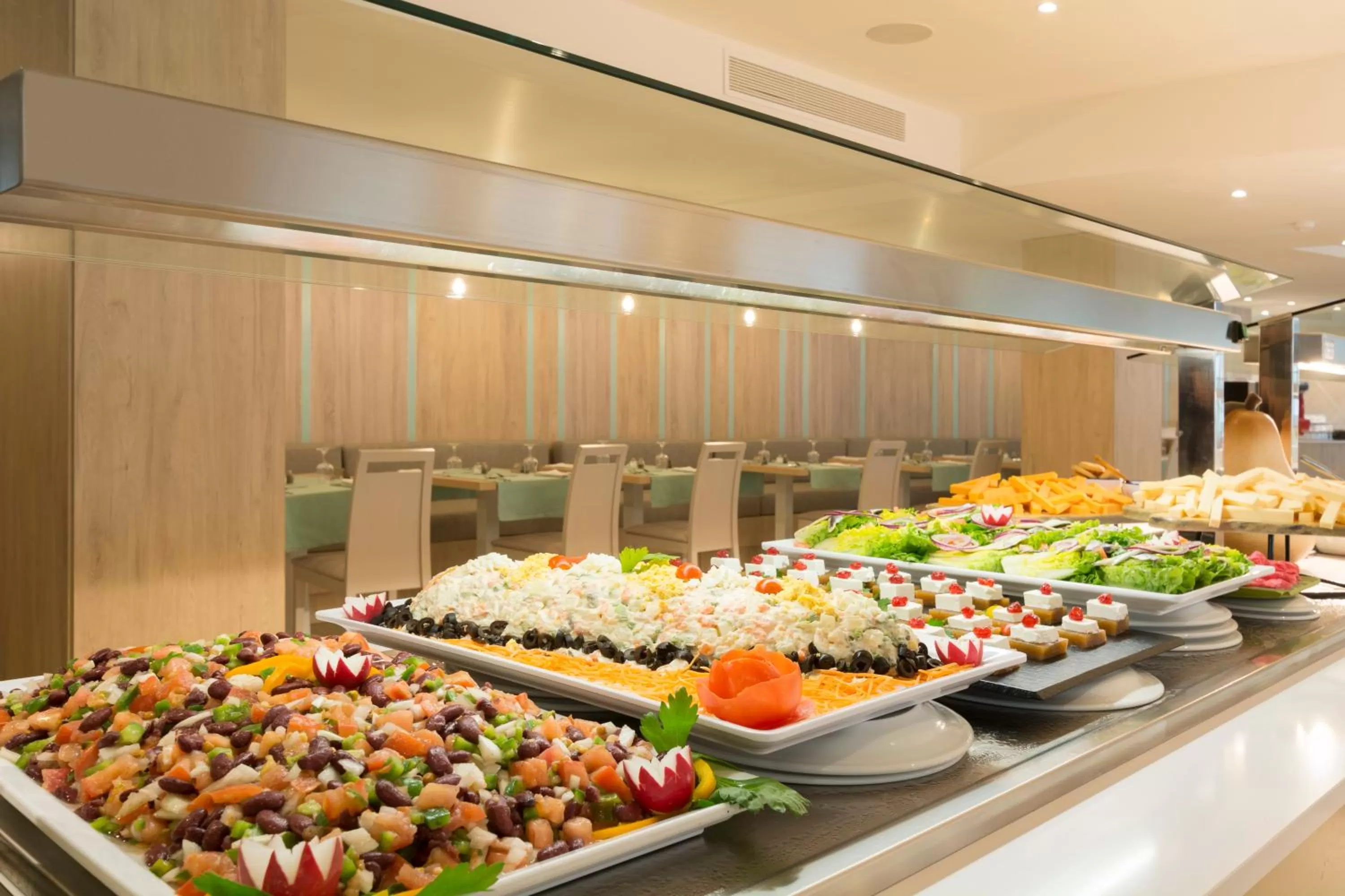 Food and drinks in HSM Linda Playa