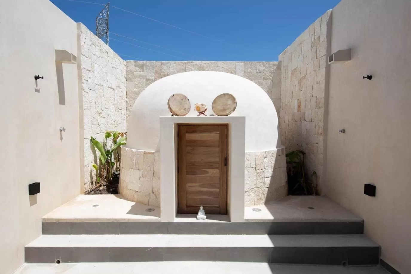 Hot Spring Bath in Hive Cancun by G Hotels