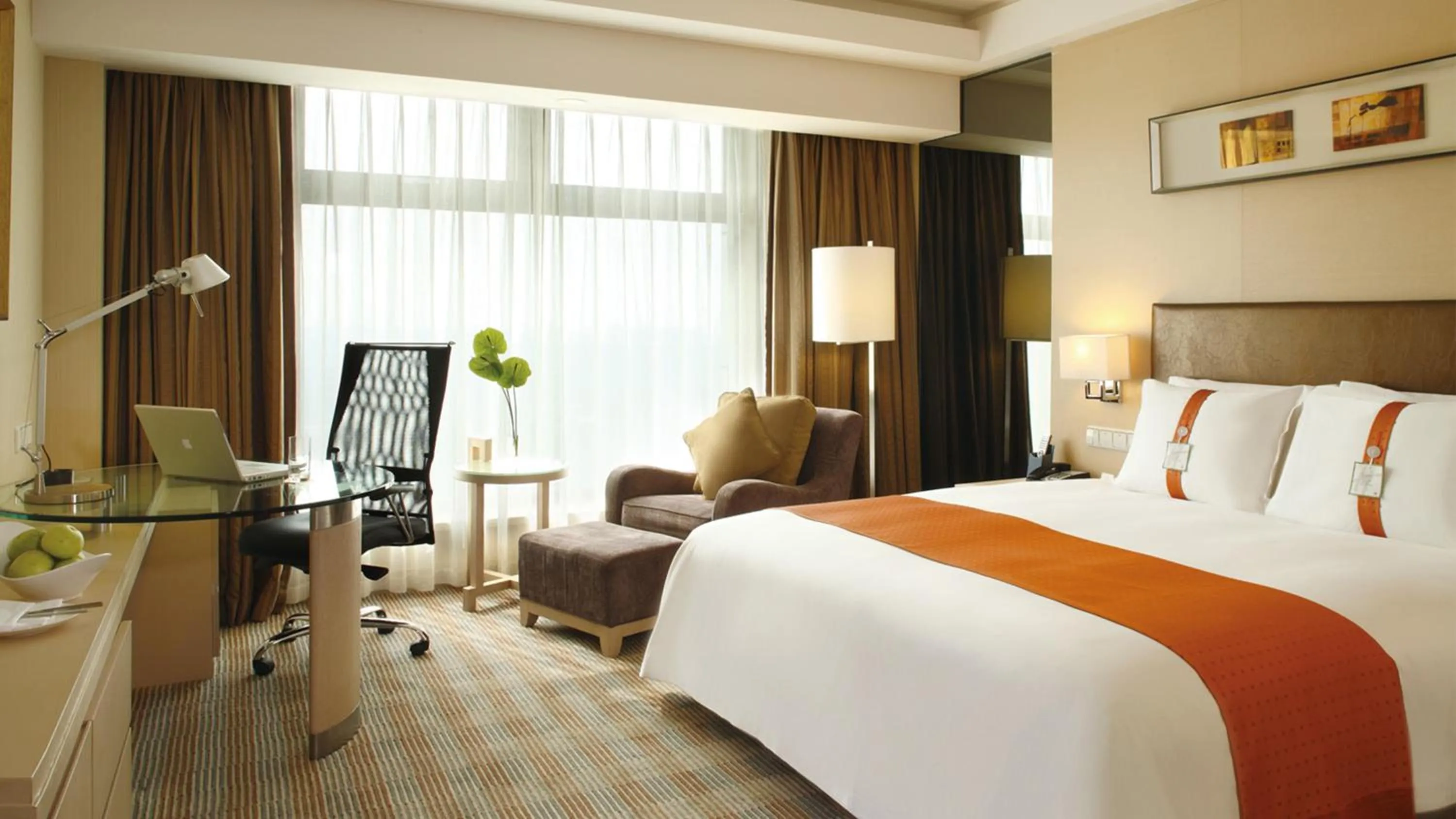 Photo of the whole room in Qingdao Parkview Holiday Hotel