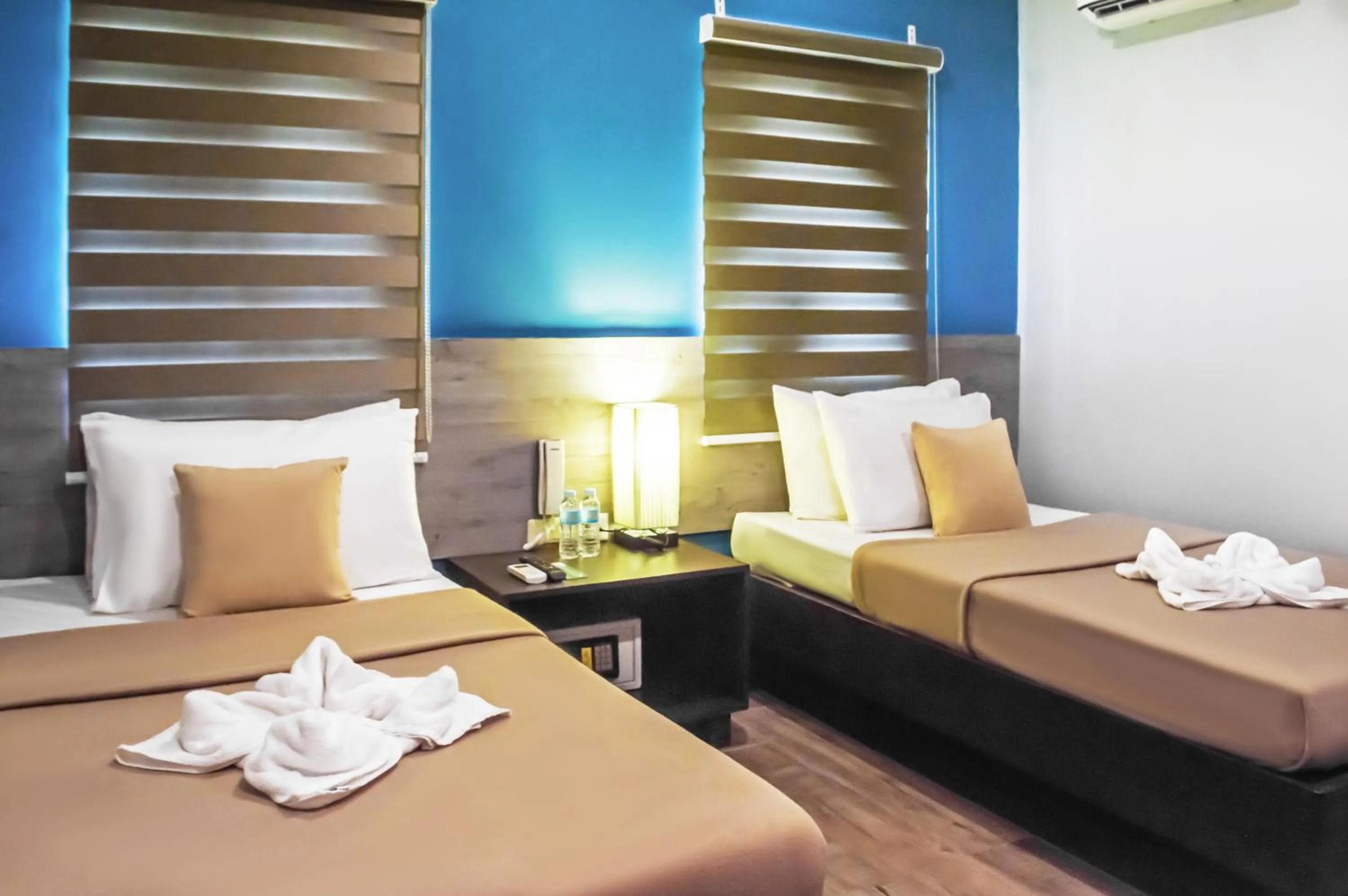 Bed in Sheridan Boutique Hotel