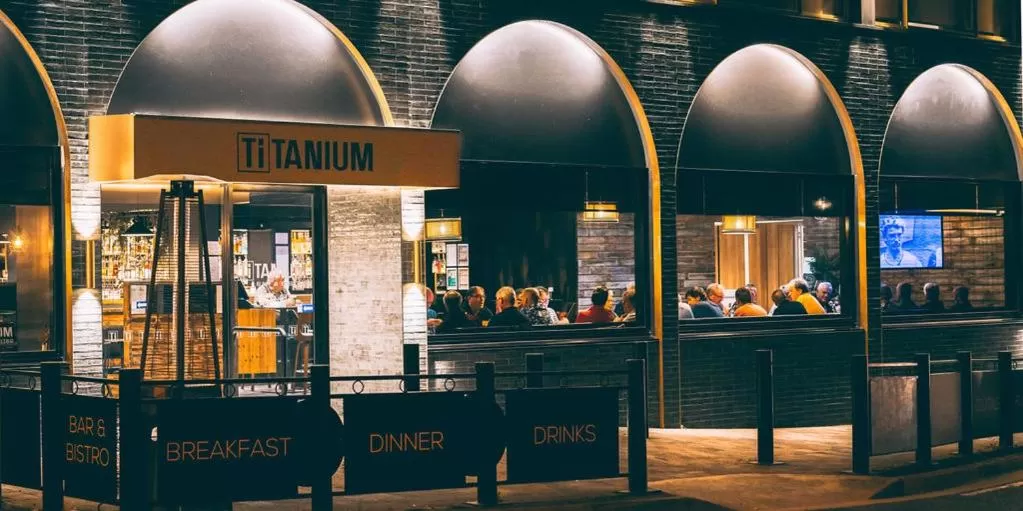 Restaurant/places to eat in Mercure Launceston