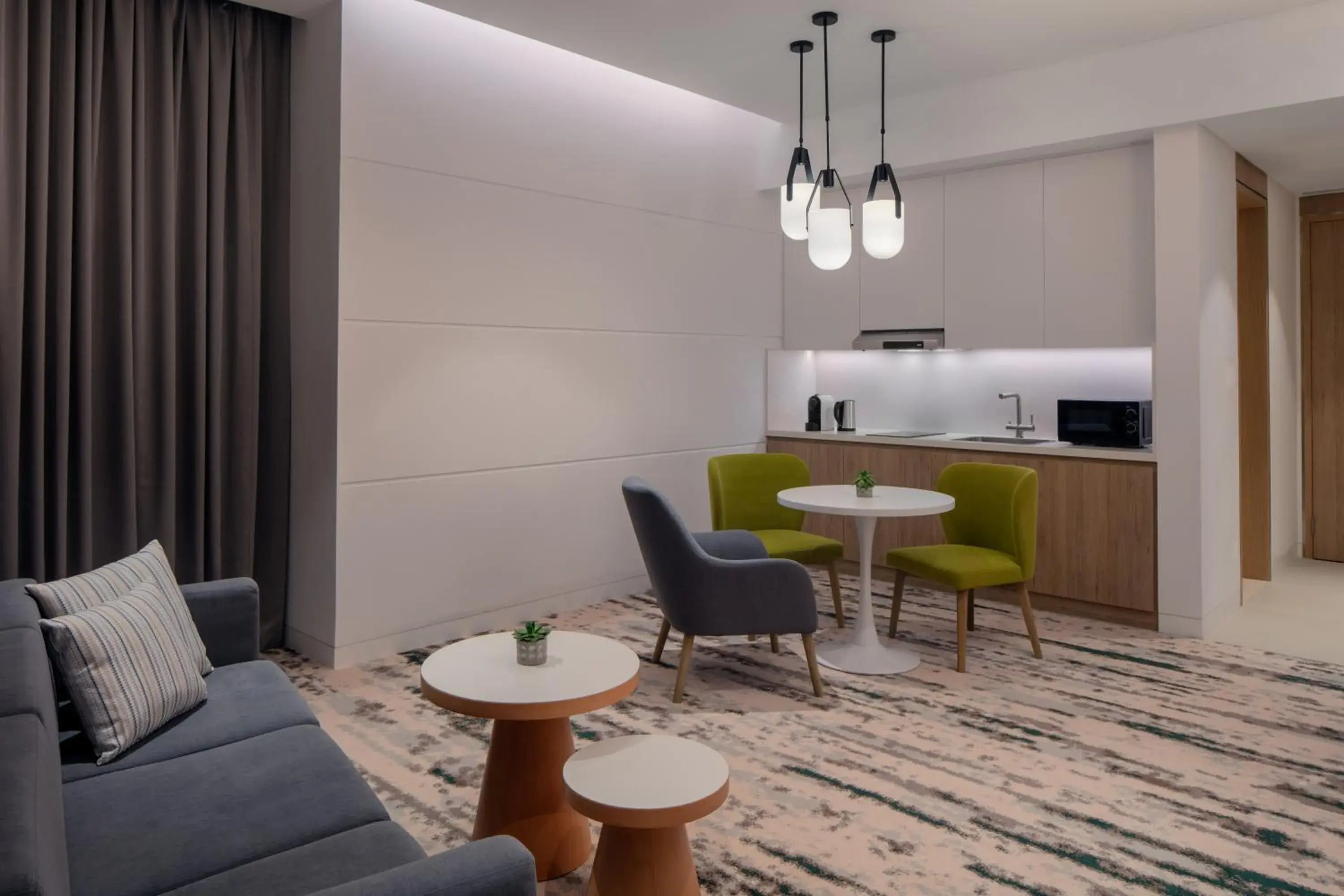 One-Bedroom Suite with Kitchenette and Burj Khalifa View in Holiday Inn Dubai Business Bay by IHG One-Bedroom Suite with Kitchenette and Burj Khalifa View in Holiday Inn Dubai Business Bay by IHG