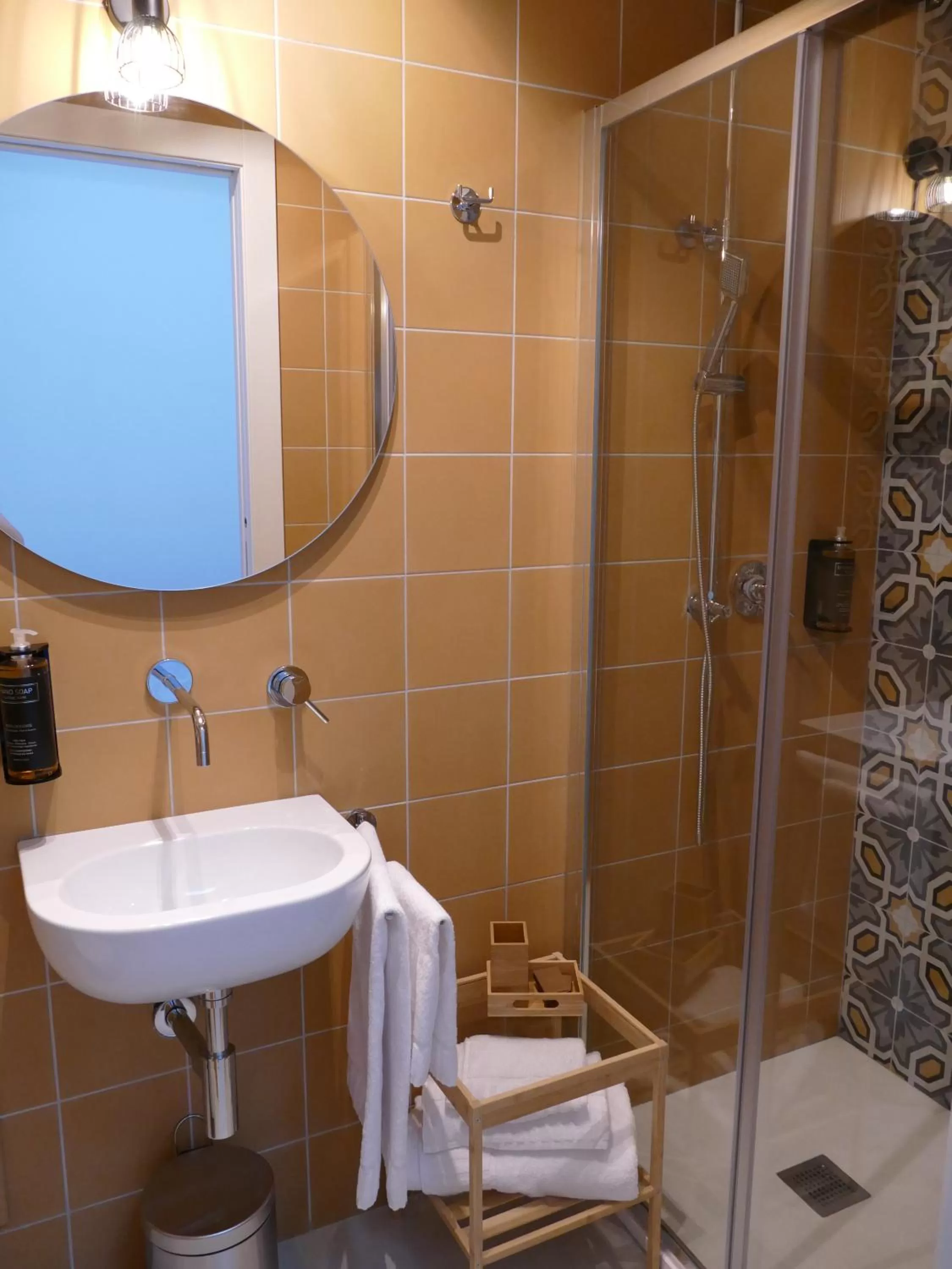 Bathroom in L'Ancora B&B