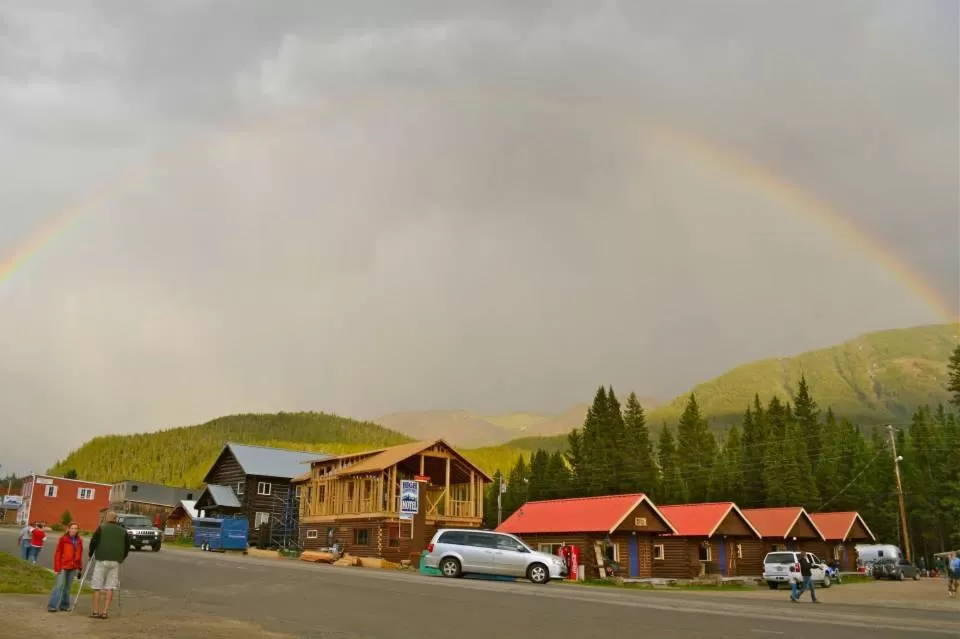 High Country Motel and Cabins