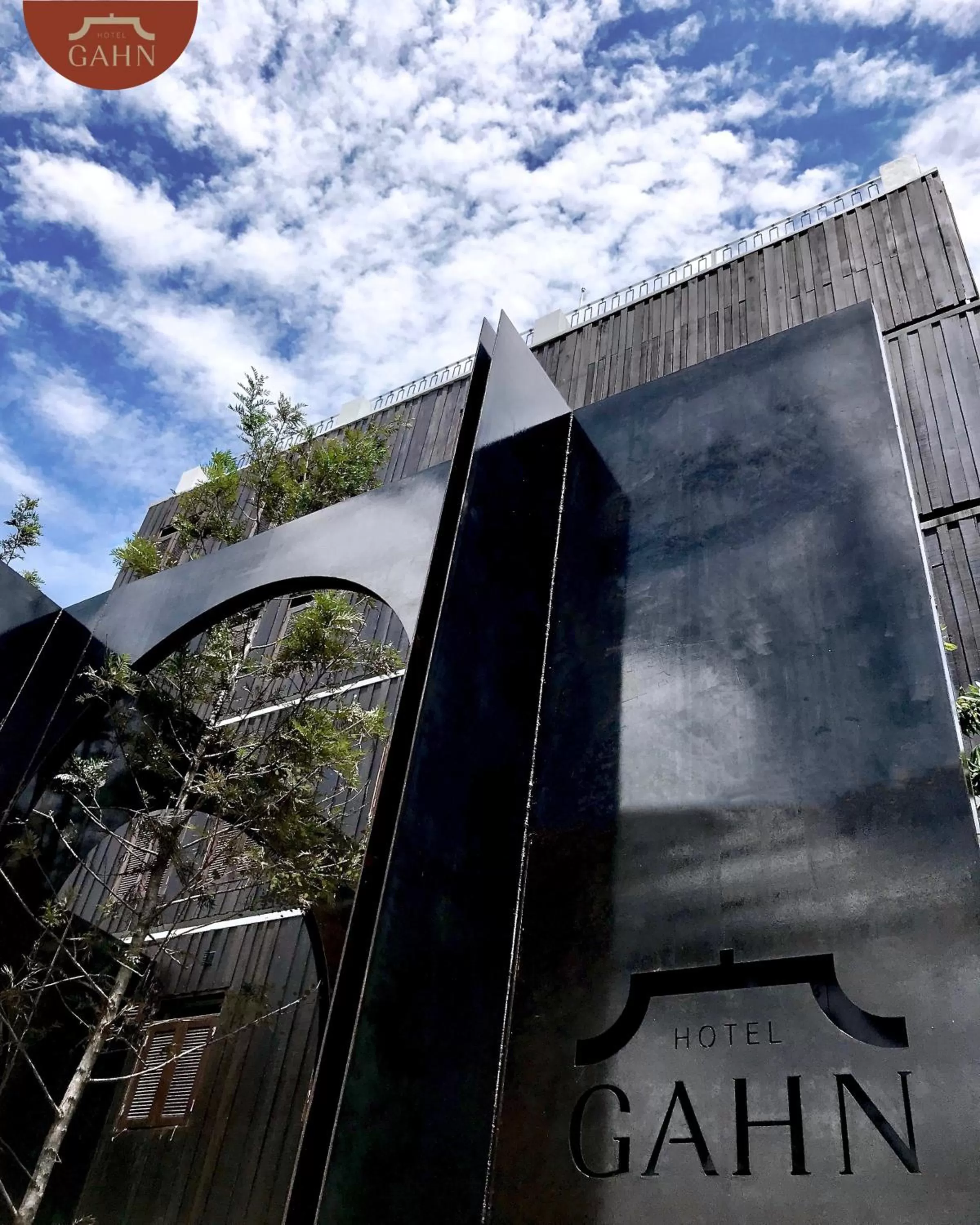 Facade/entrance in Hotel Gahn Khao Lak