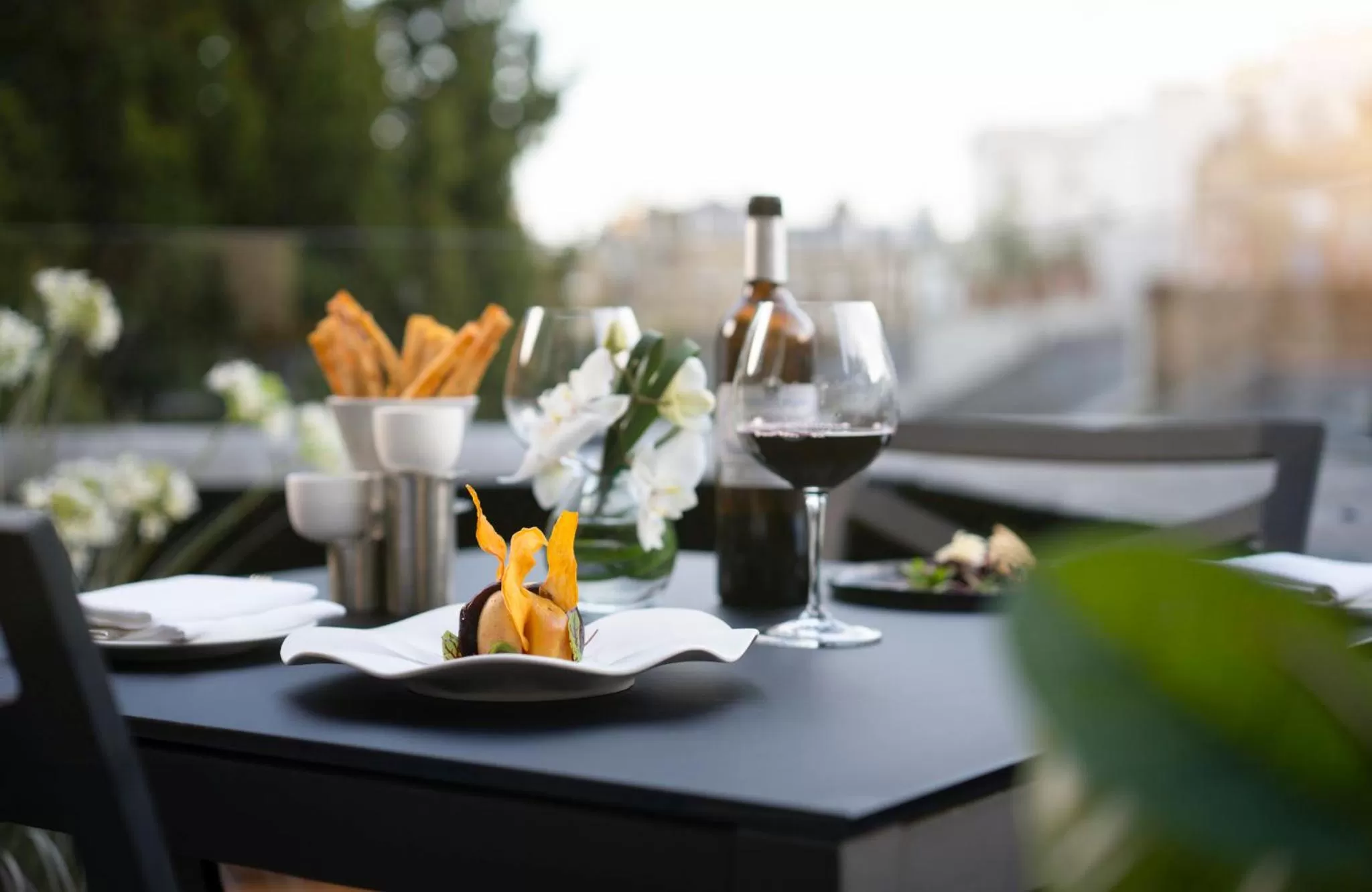 Bedroom in COMO The Halkin