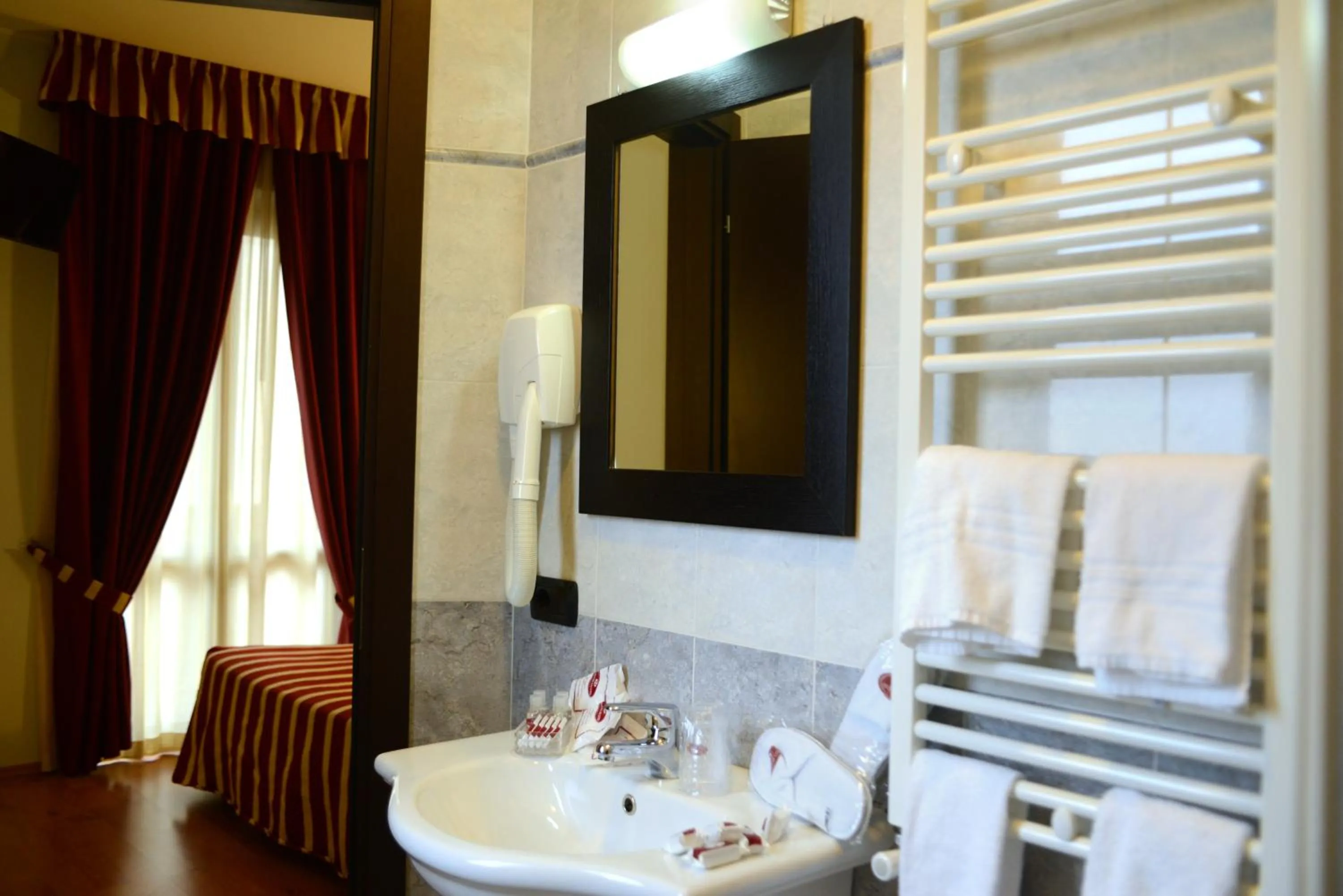 Bathroom in Hotel Iacone