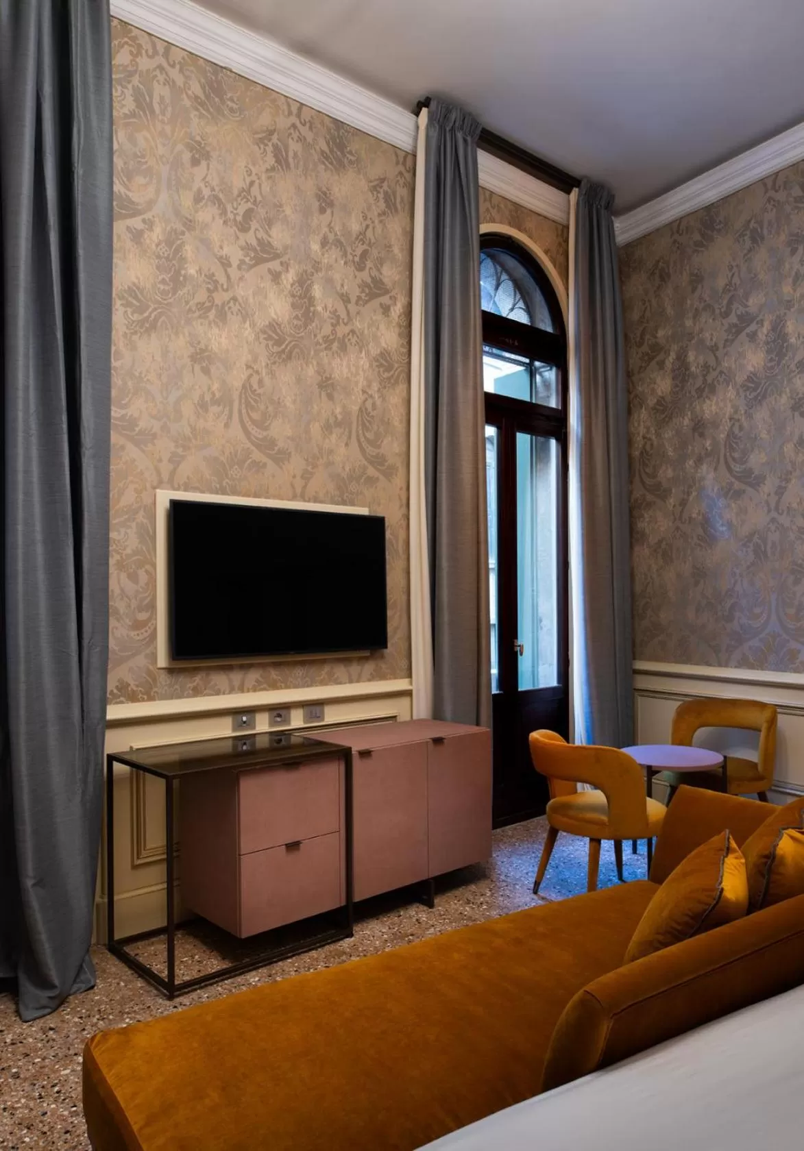 TV and multimedia in Eight Venezia