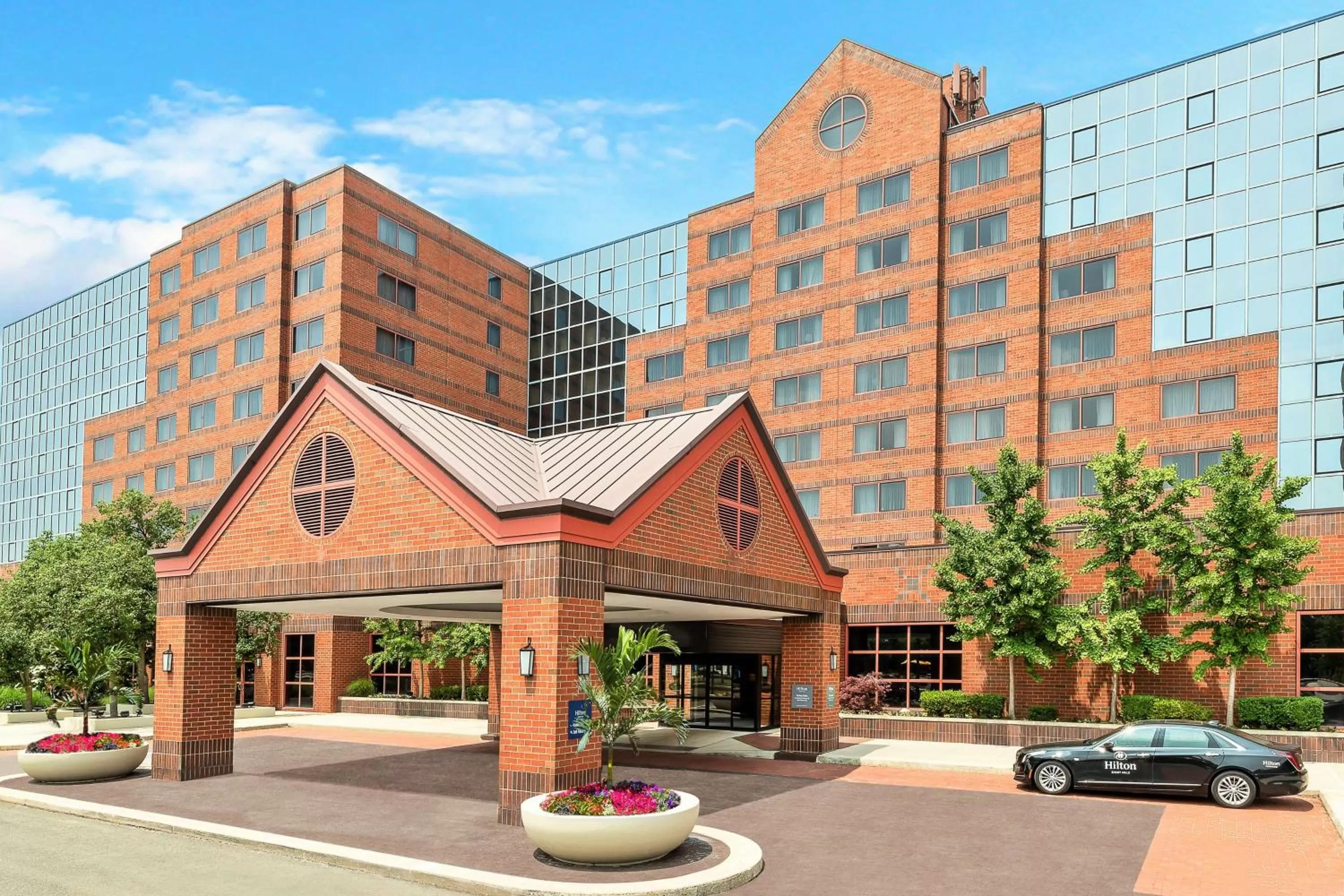 Property building in Hilton Short Hills