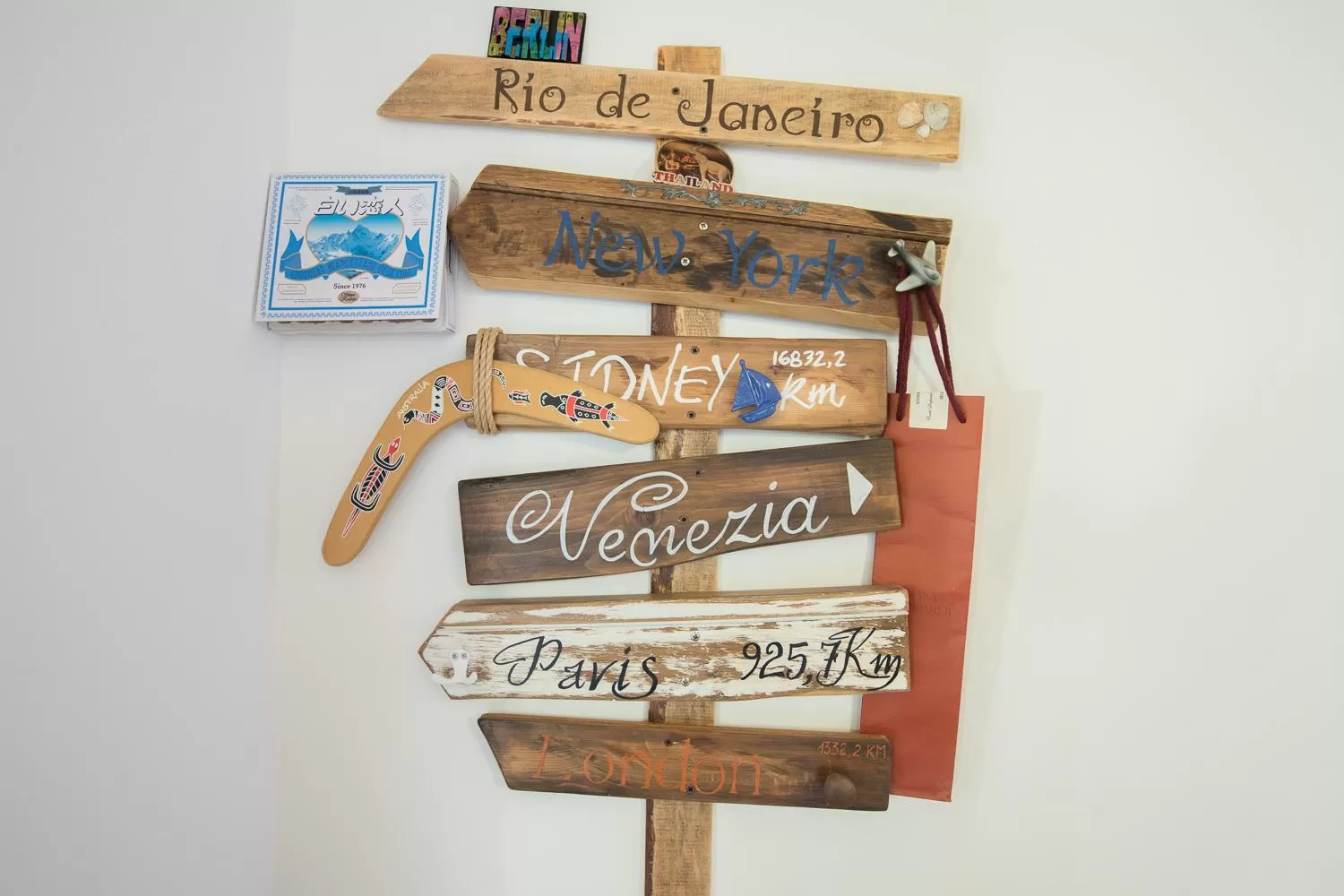 Logo/Certificate/Sign/Award in B&B Del Centro