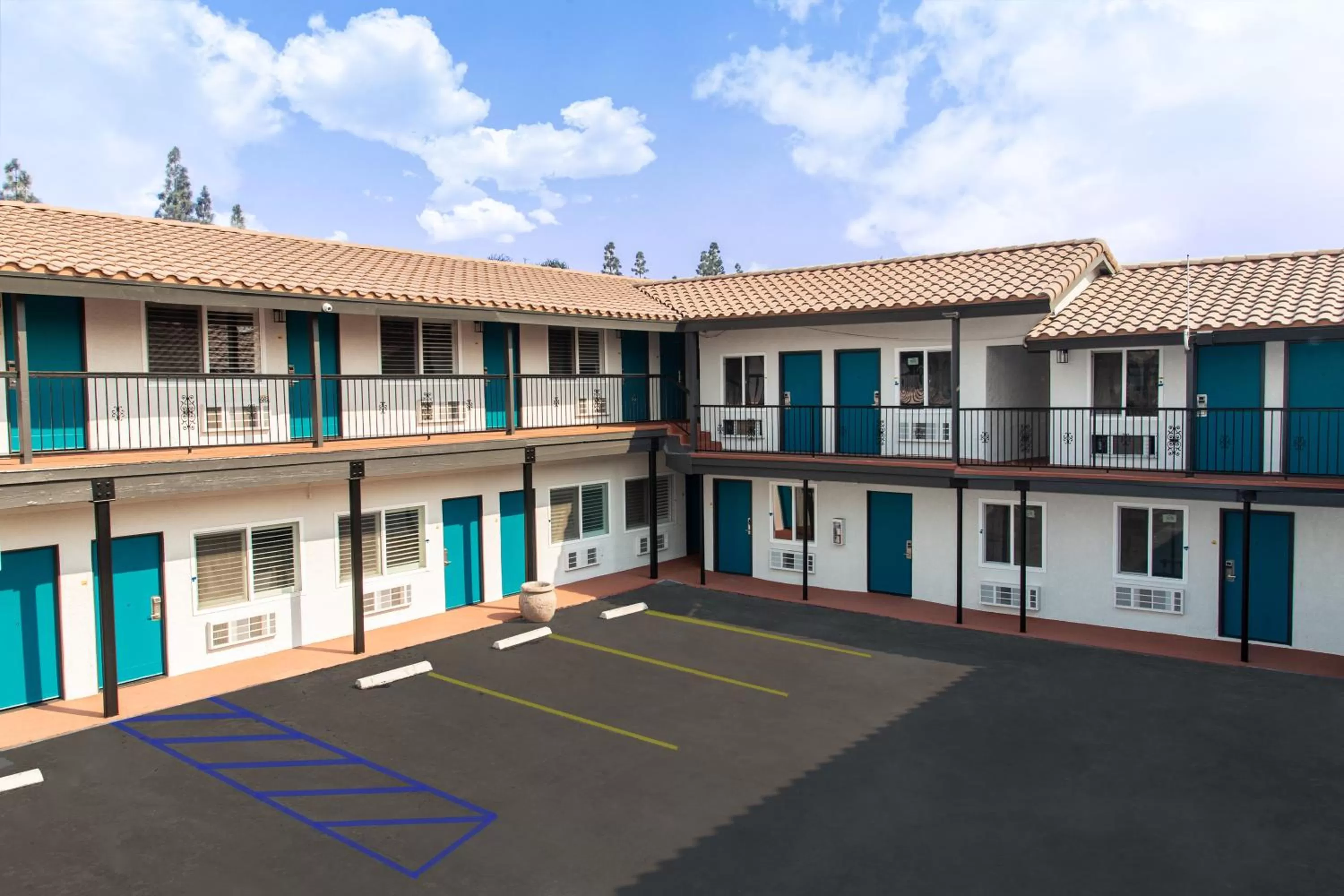 Property building in Magnolia Tree Hotel-Maingate/Anaheim Convention Center