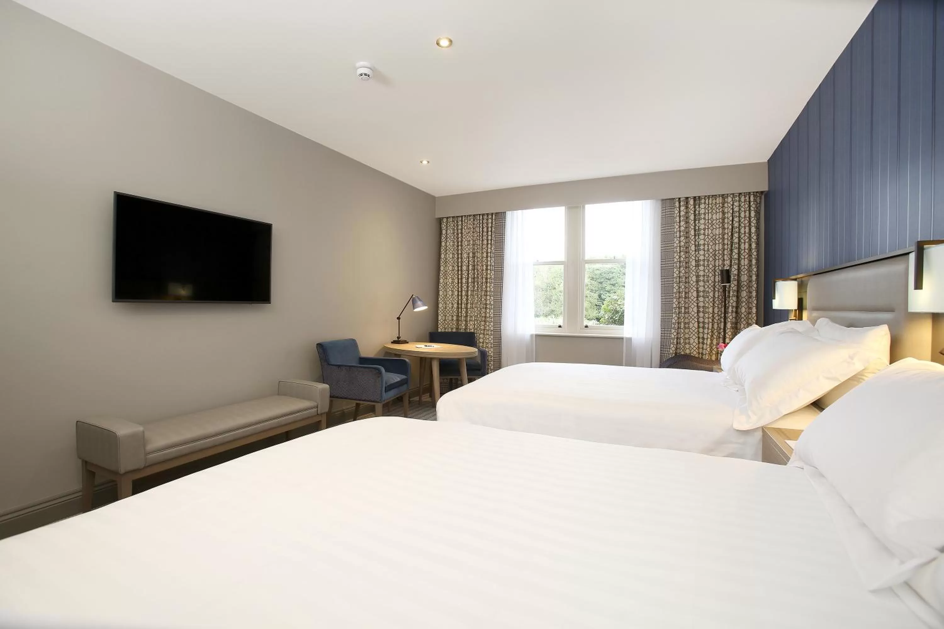 Bedroom, Bed in Pendley Manor