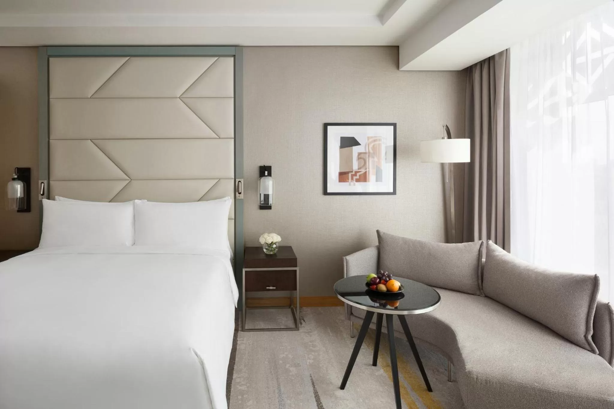 Photo of the whole room, Bed in Crowne Plaza - Jeddah Al Salam by IHG