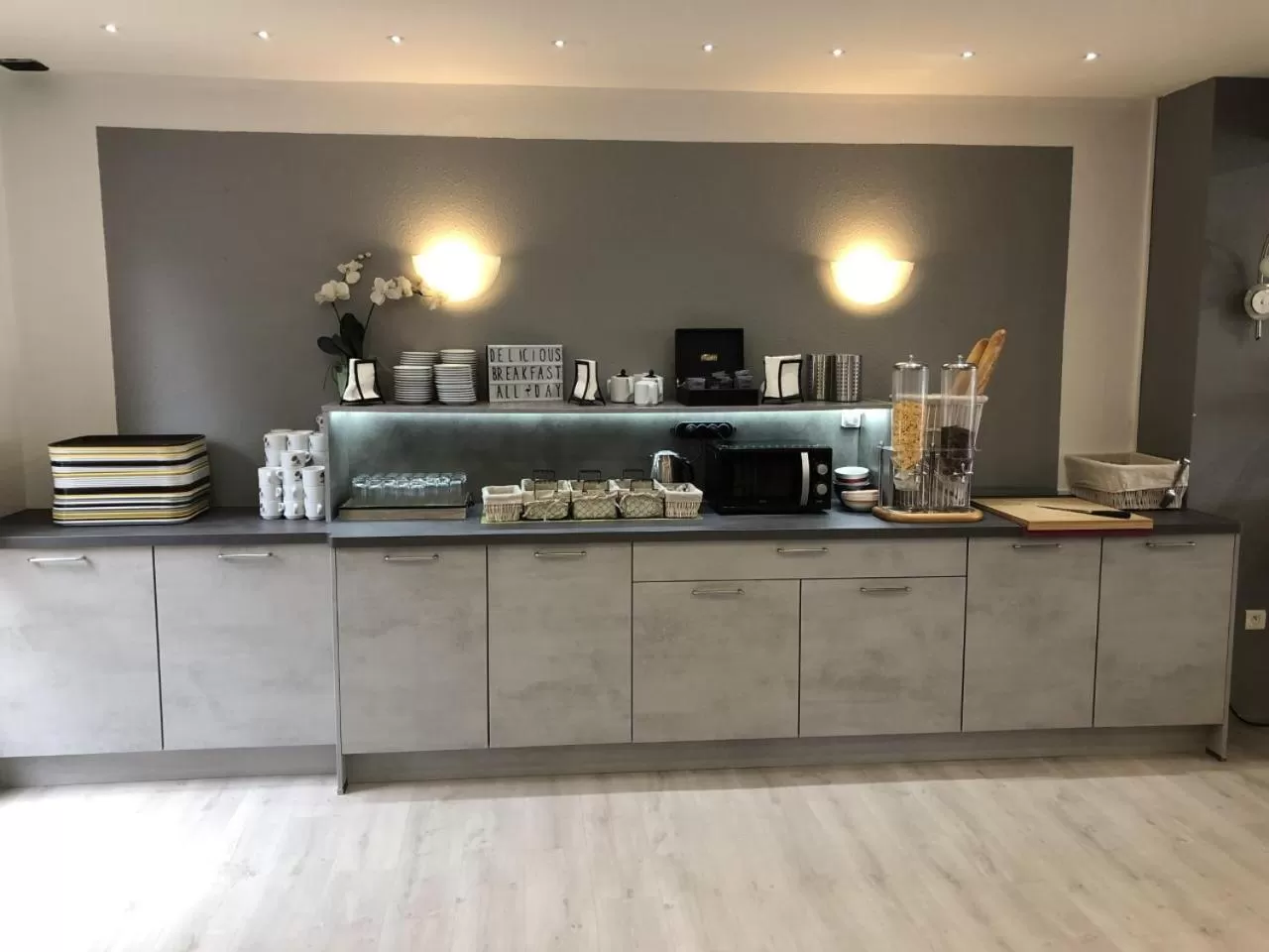 Continental breakfast in Hôtel Restaurant le Privilège - authentic by balladins