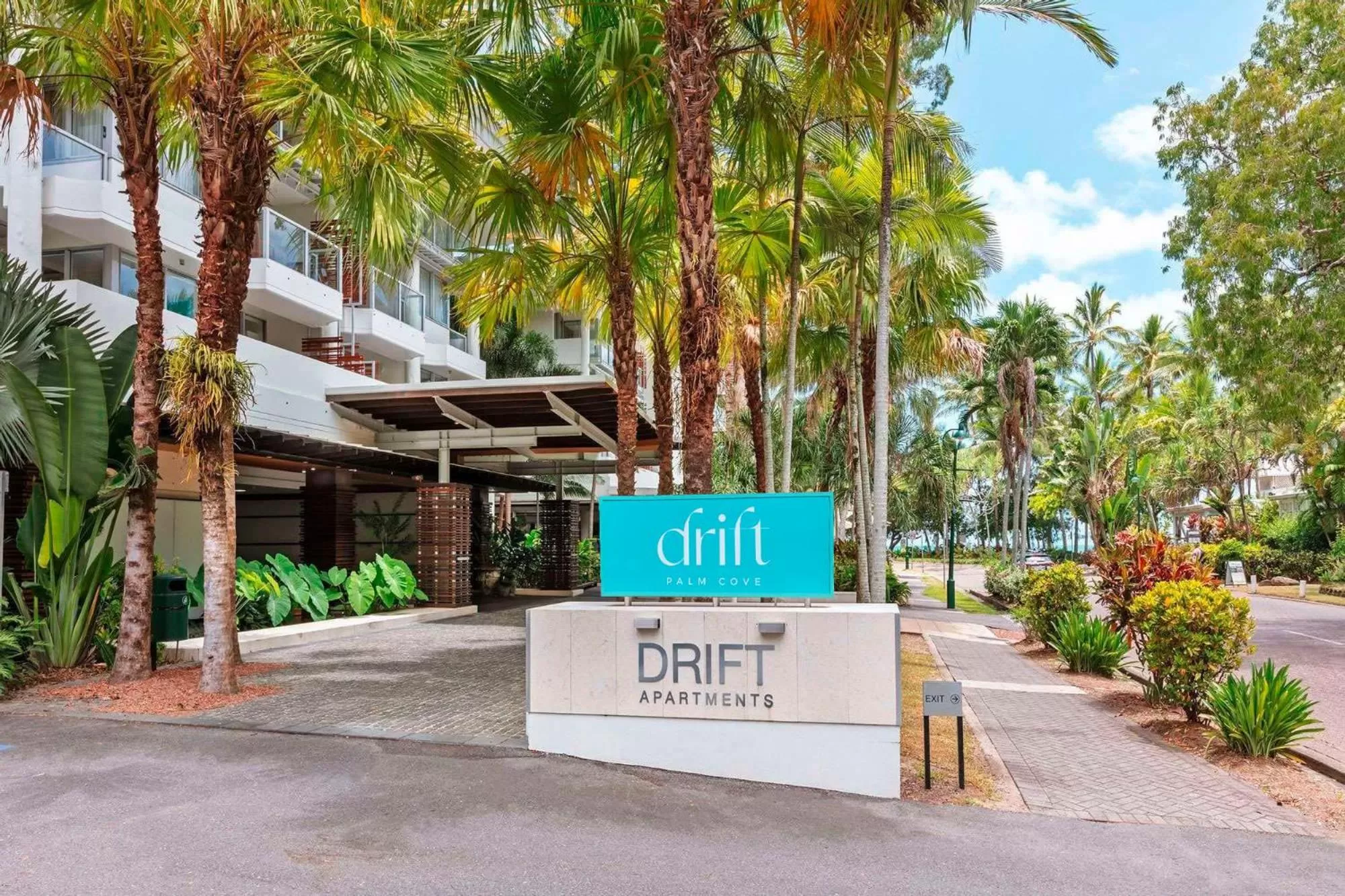 Property building in Drift Palm Cove