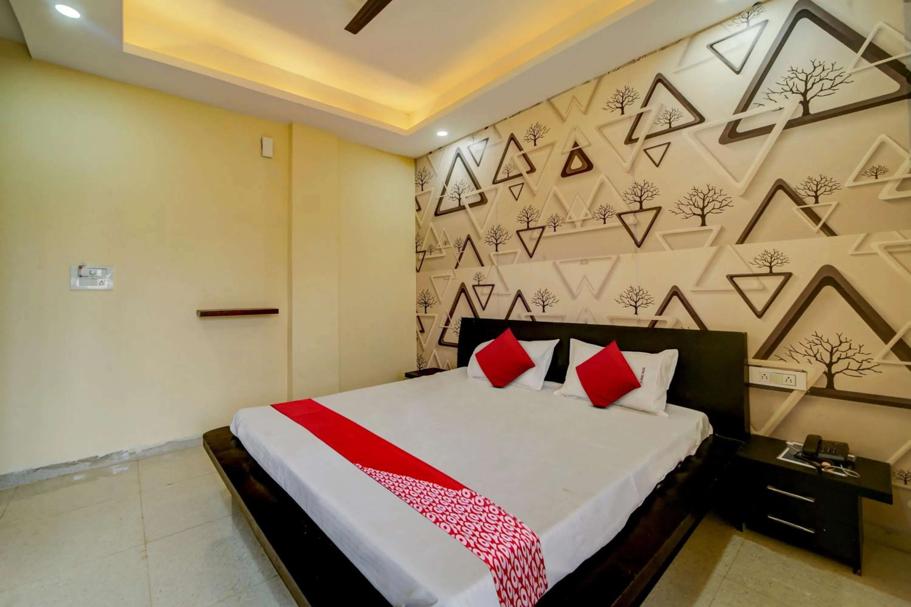 Hotel O The Angel palace