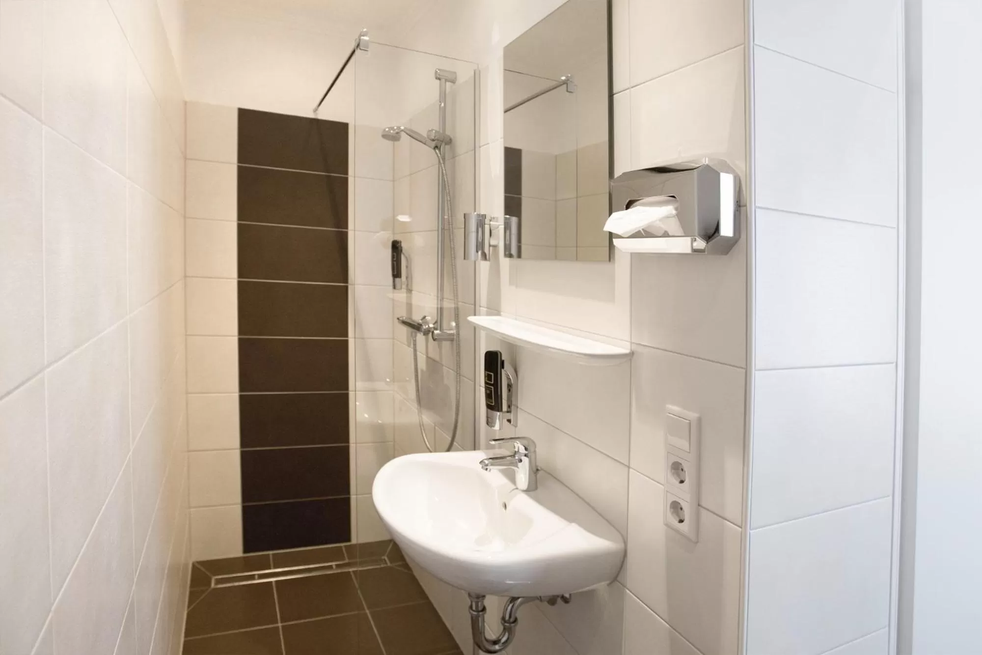 Bathroom in Nordsee-Hotel Hinrichsen