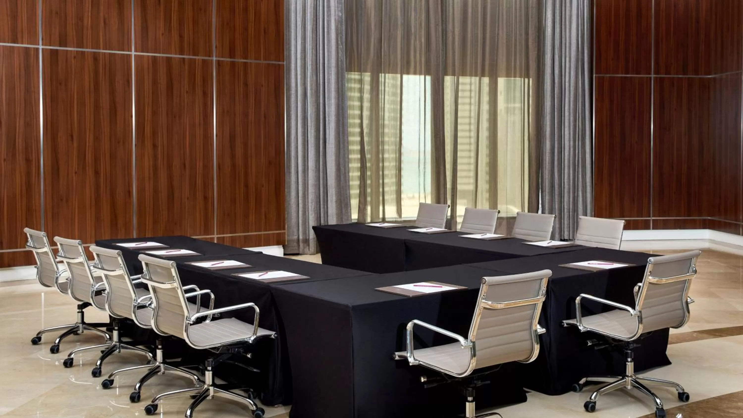 Meeting/conference room in Best Plaza West Bay Hotel