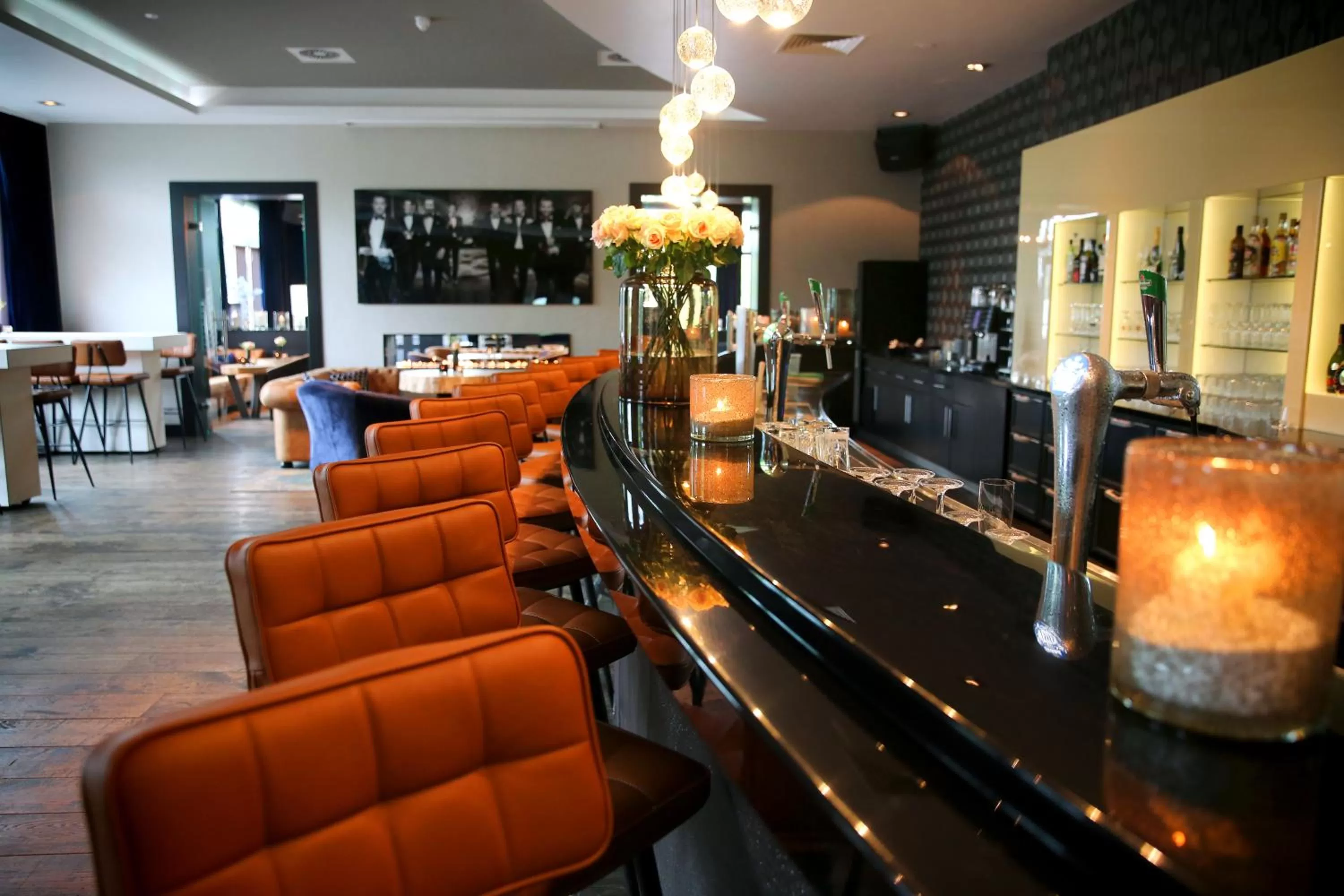 Lounge or bar in Van Der Valk Hotel Almere