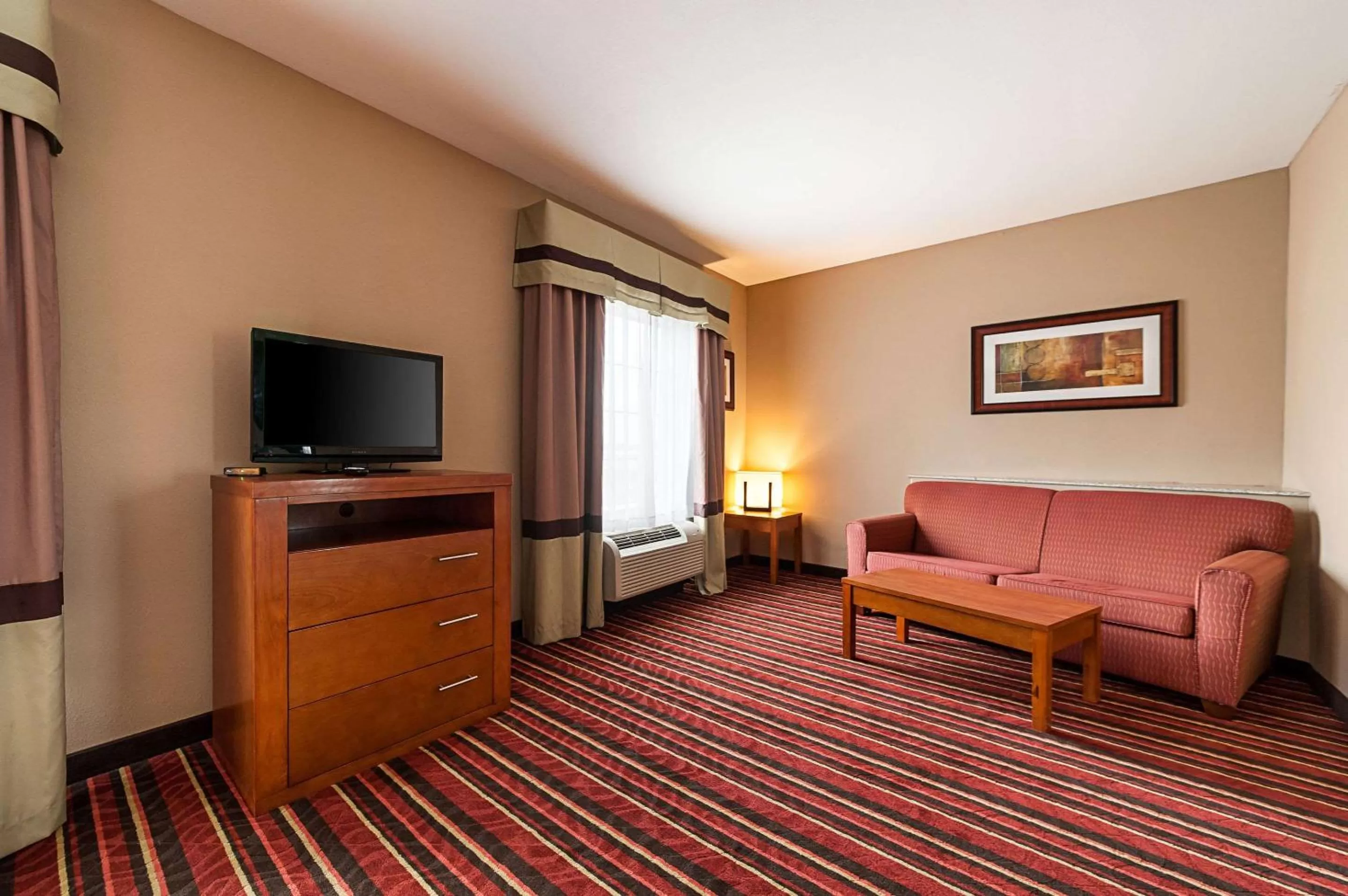 Photo of the whole room in Comfort Suites Sulphur-Lake Charles