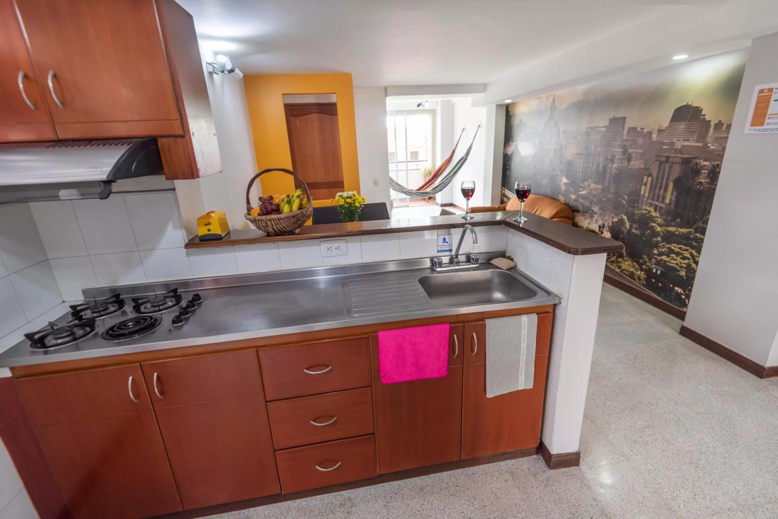 Communal kitchen, Kitchen/Kitchenette in Poblado Guest House