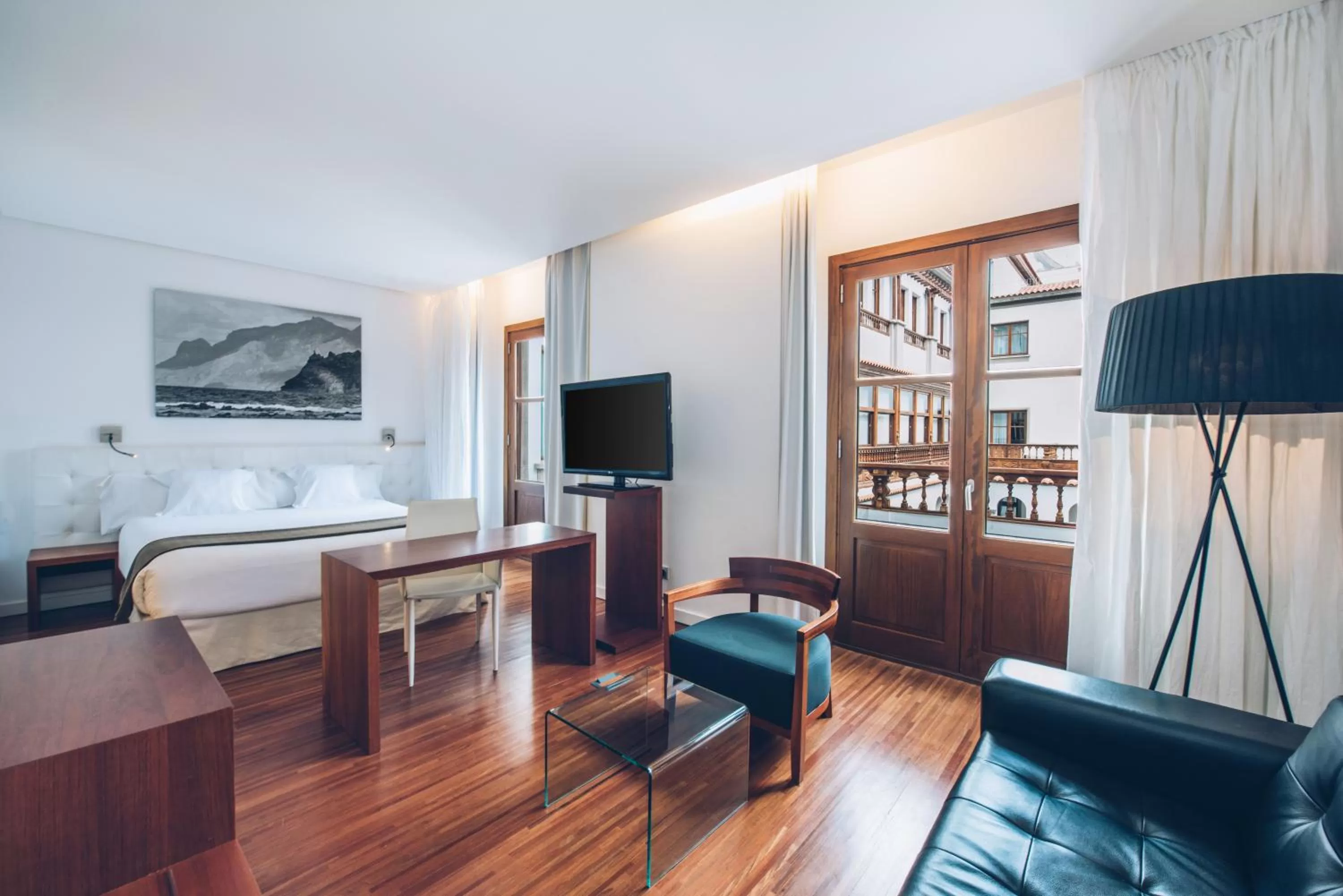 Photo of the whole room, Bed in Iberostar Heritage Grand Mencey