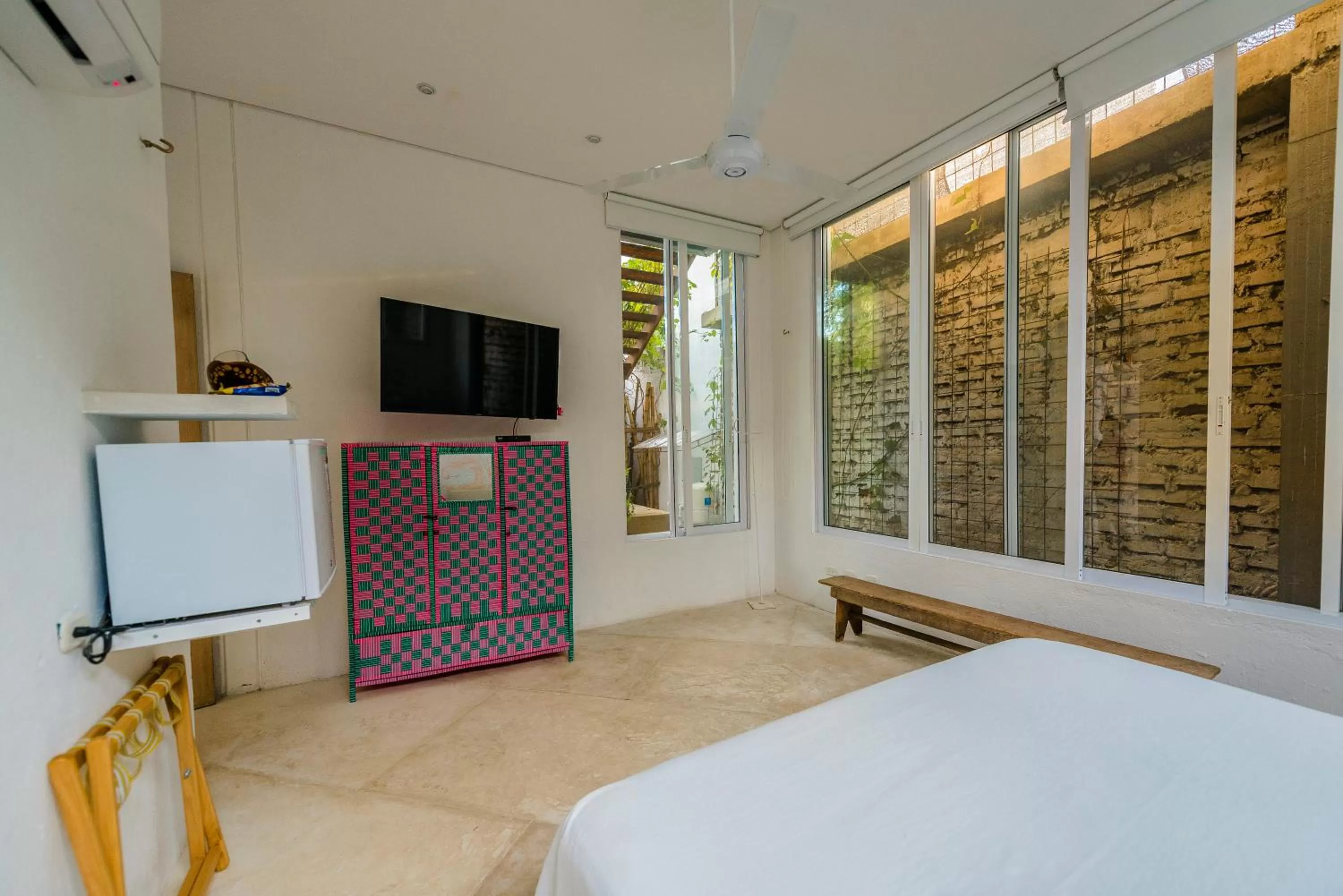 Bed, TV/Entertainment Center in Hotel Boutique Casa Rosalía