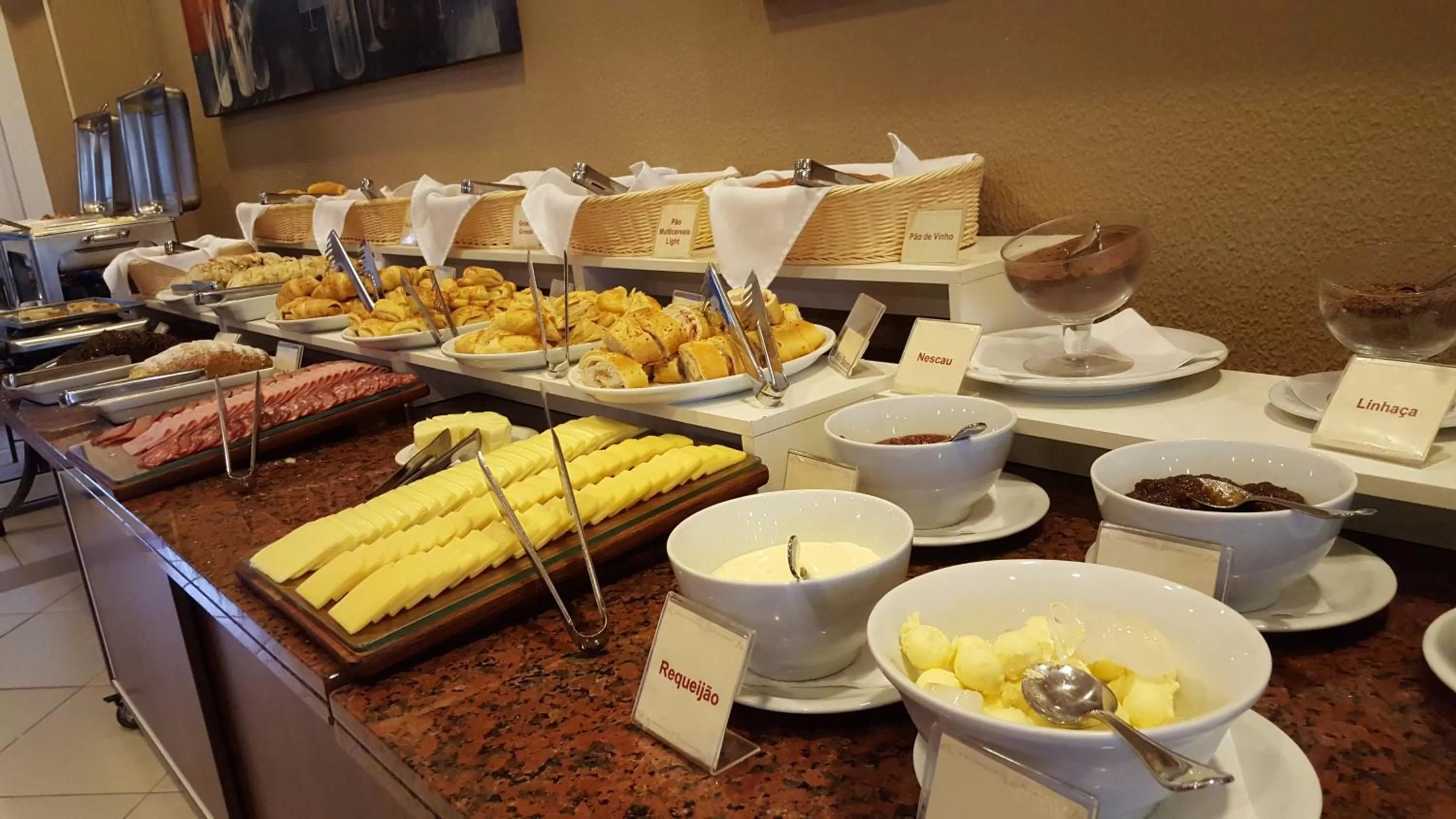 Buffet breakfast in Hotel Villa Michelon