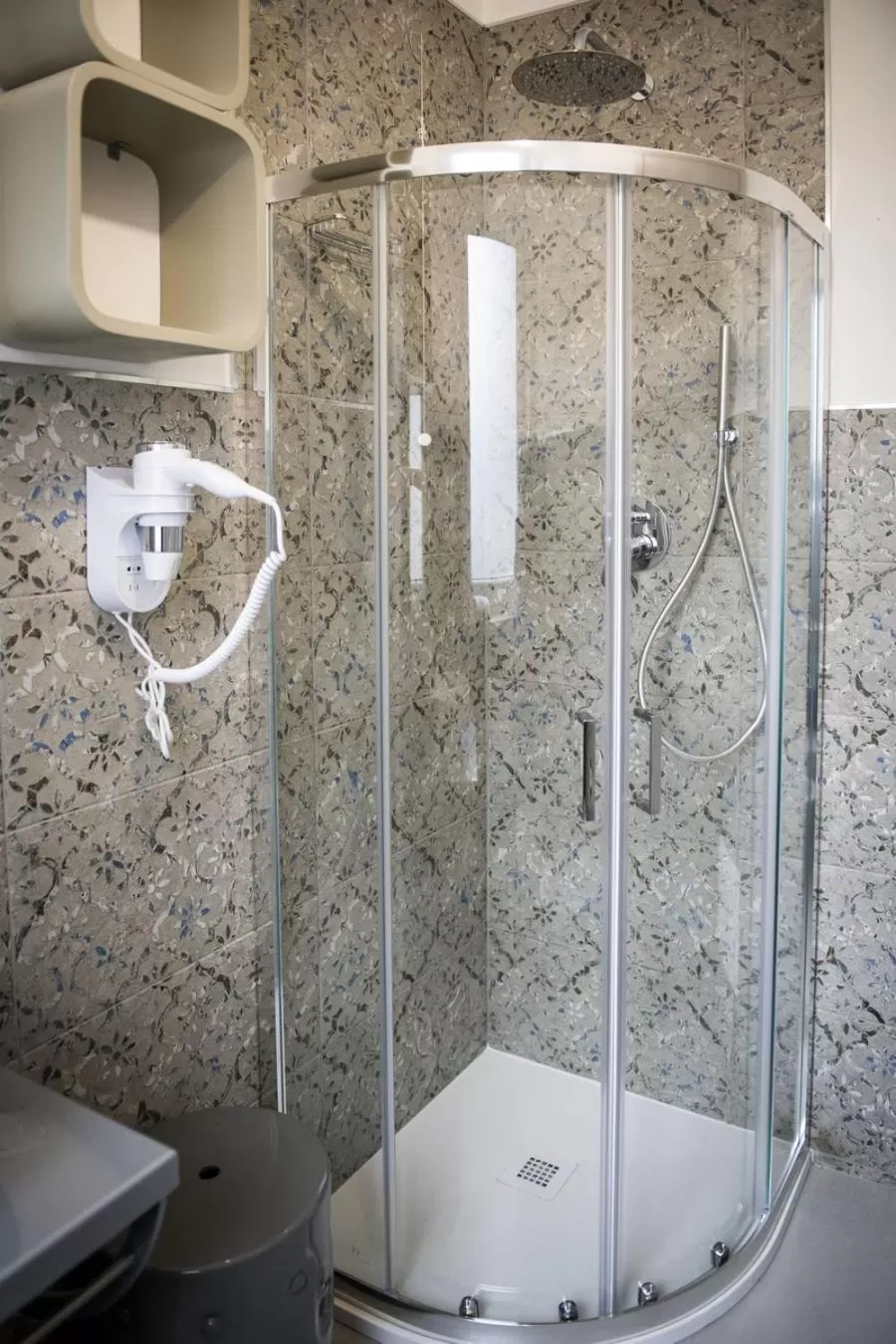 Shower in Boutique Hotel Ferrara