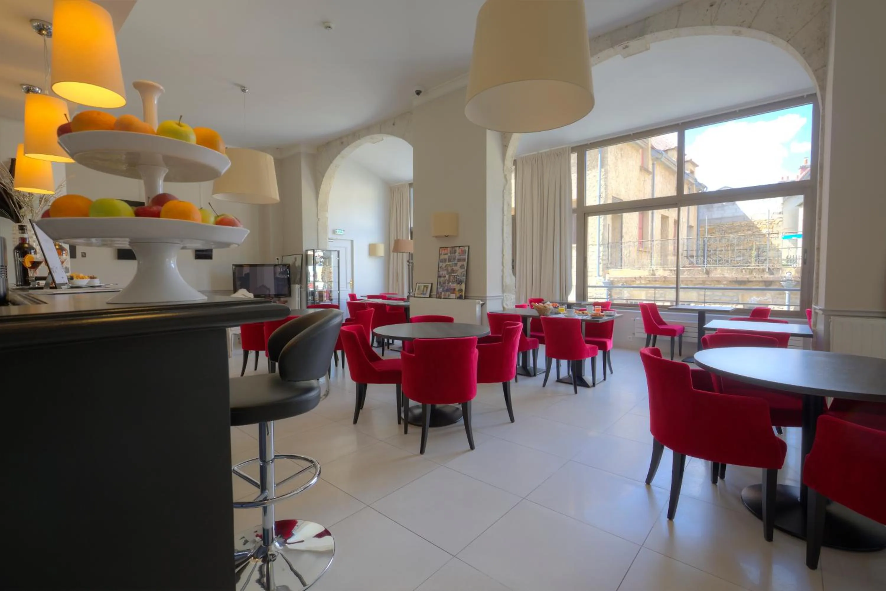 Breakfast in Hotel Le Renoir