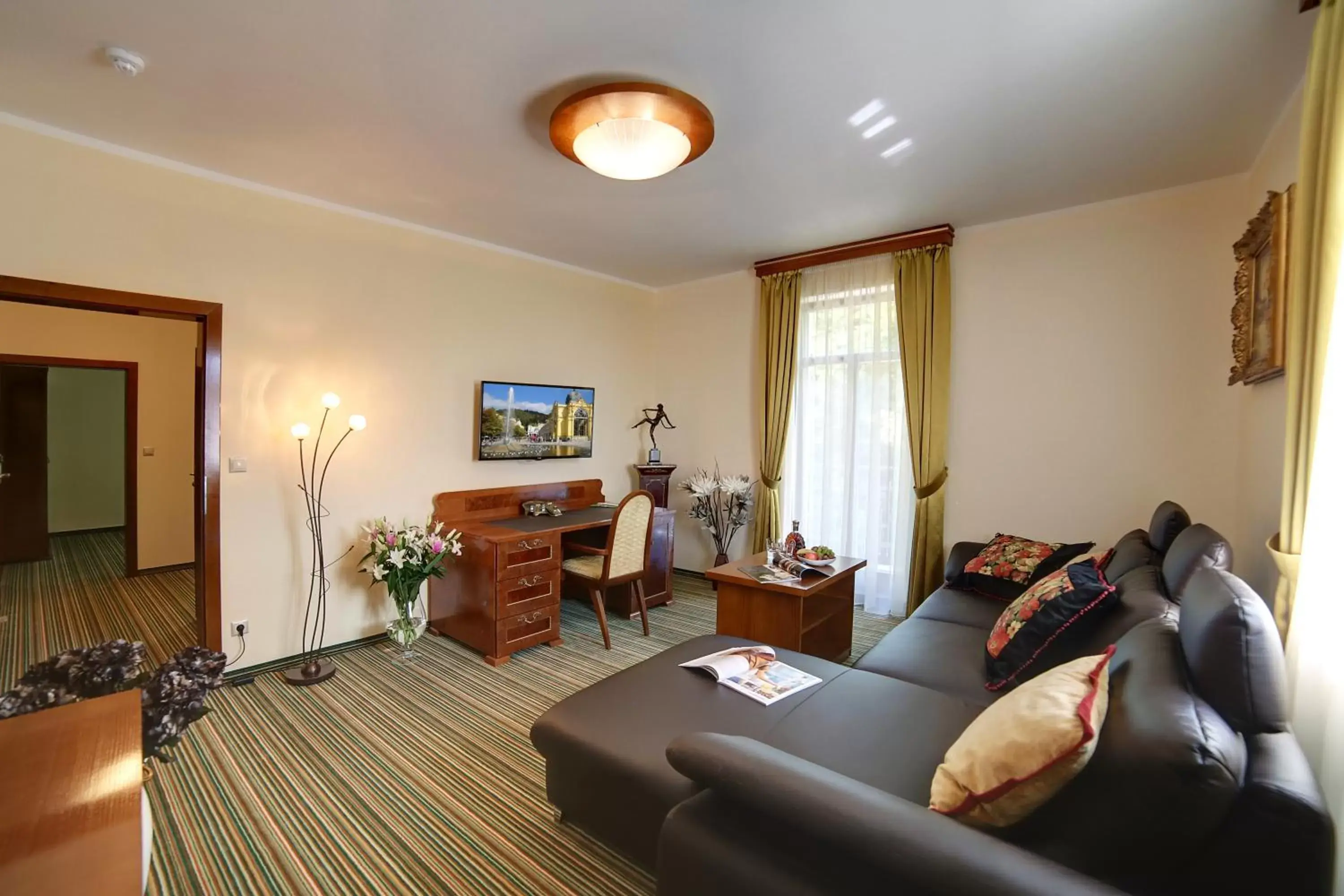 Suite with Balcony in Parkhotel Forest Suite with Balcony in Parkhotel Forest