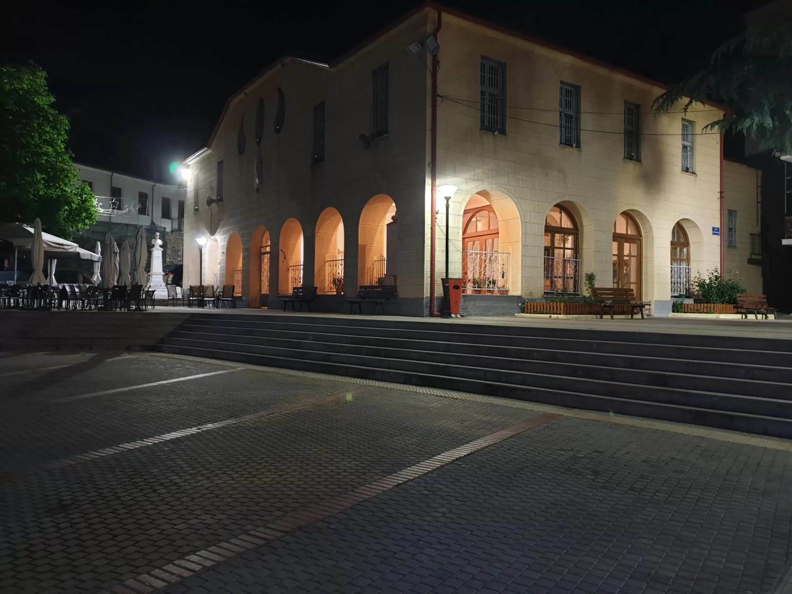 Nearby landmark in Mondeus Inn Luxury