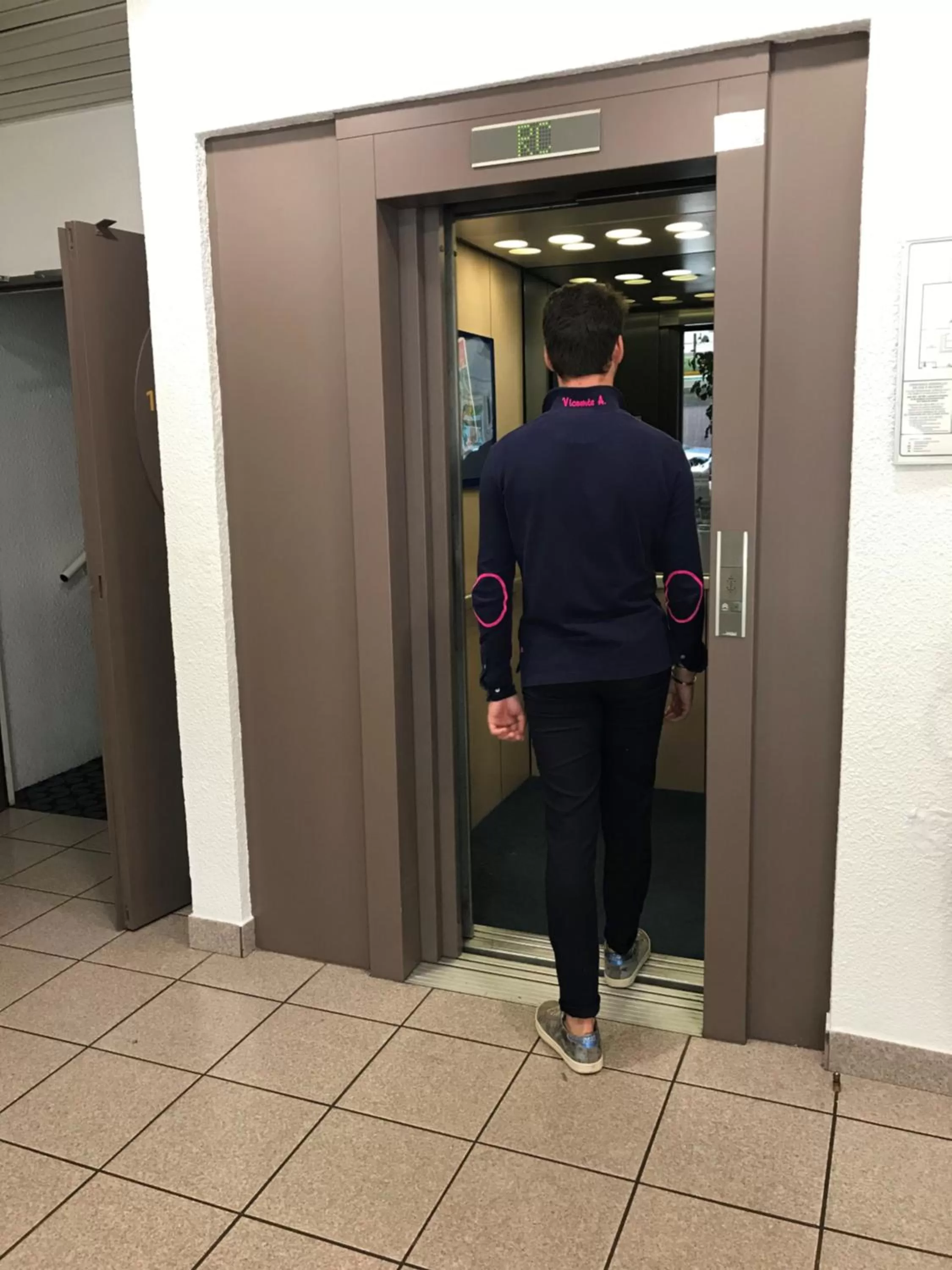 elevator in EGG HOTEL - HOTEL LES GENS DE MER Dieppe