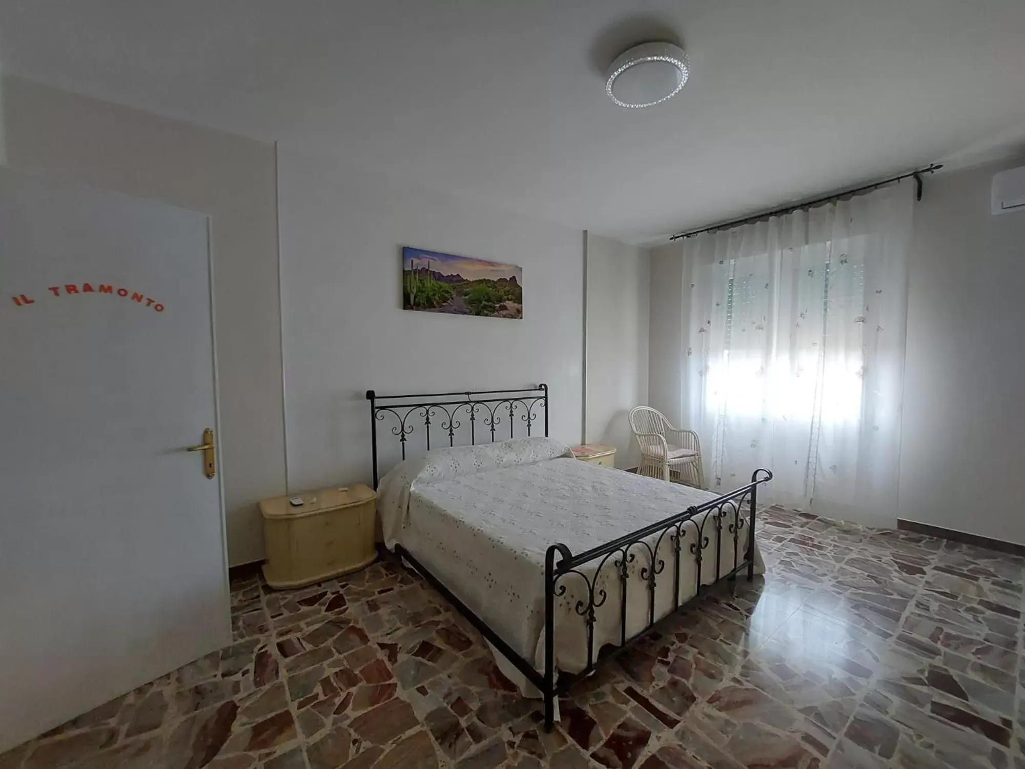 Large Double Room in Pepe Rosa Large Double Room in Pepe Rosa