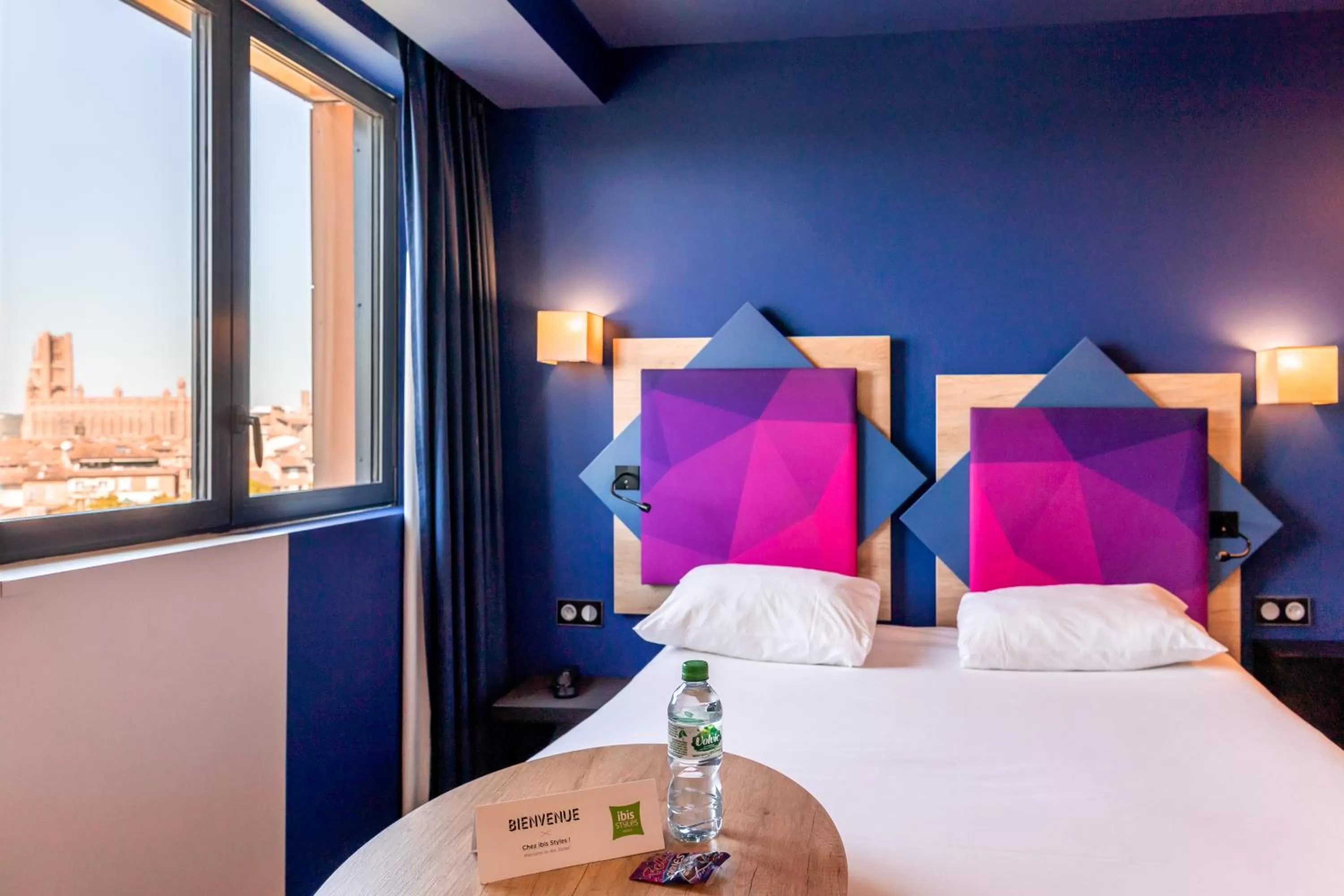 Photo of the whole room, Bed in ibis styles Albi Centre Le Theatro