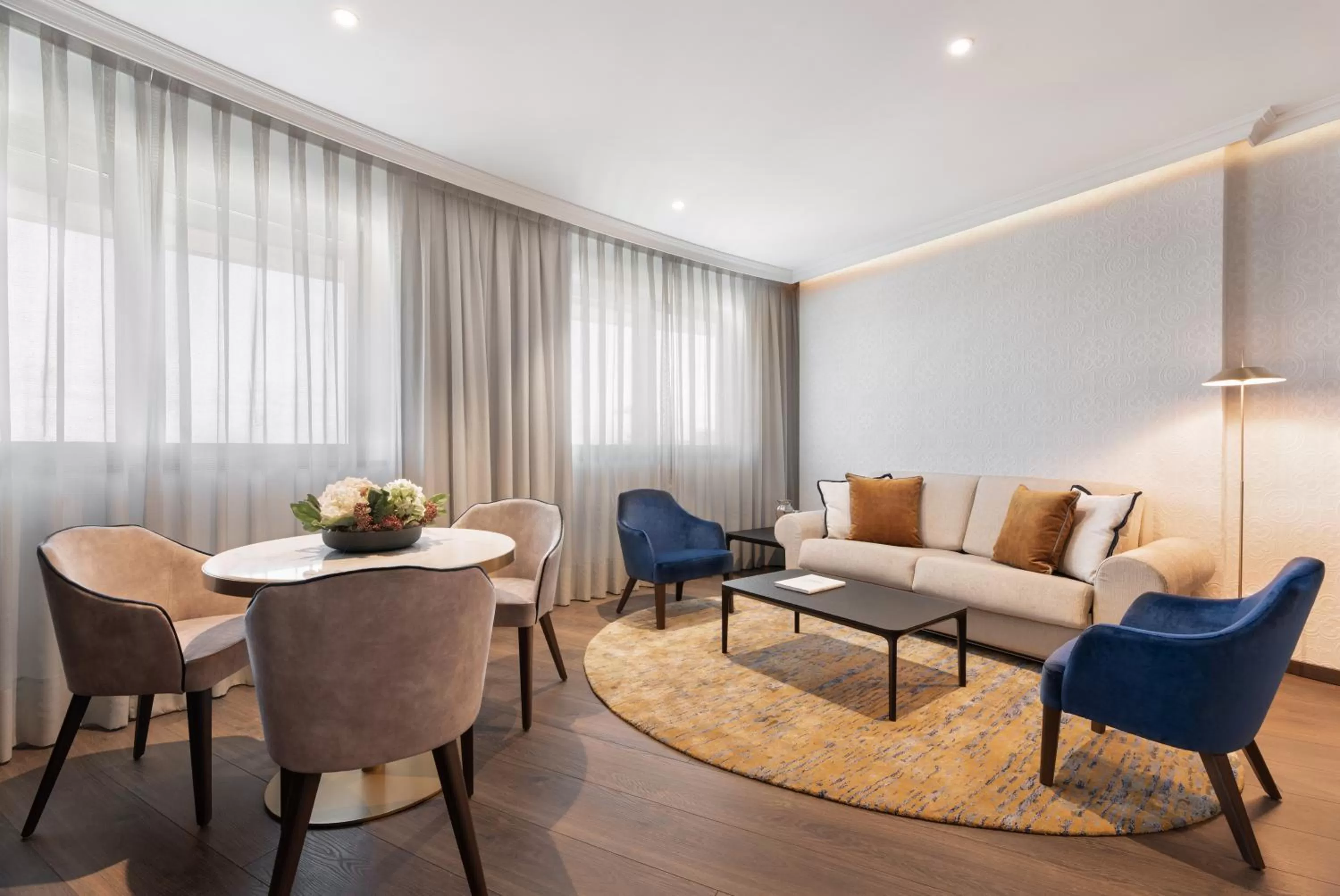 Living room in Eurostars Universal Lisboa