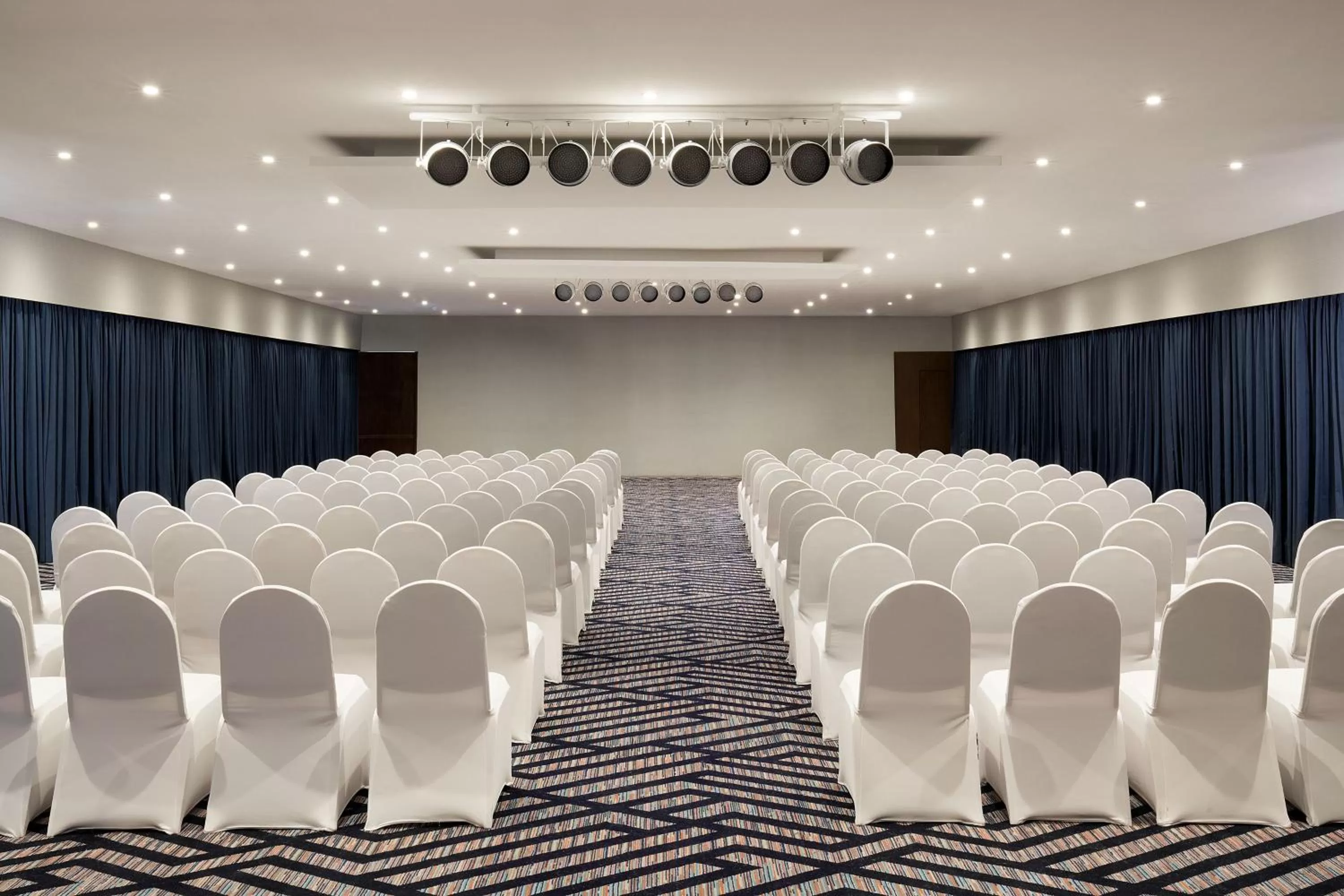 Meeting/conference room in Four Points by Sheraton Dar es Salaam New Africa