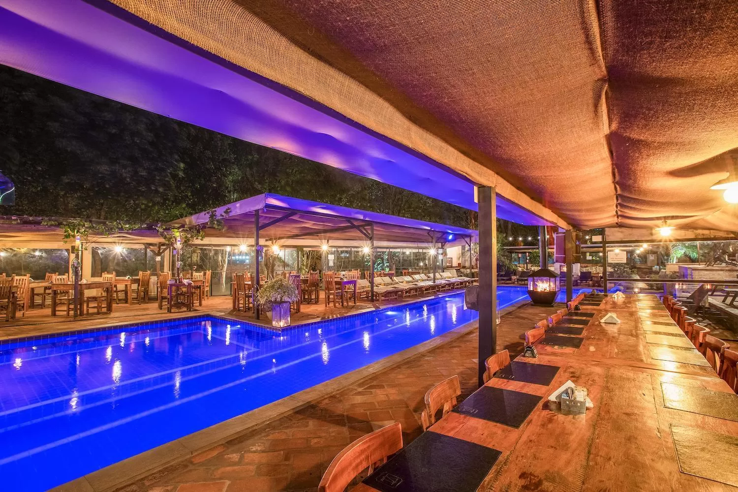 Restaurant/places to eat, Swimming Pool in Hotel Villa Lobos Spa Romantik