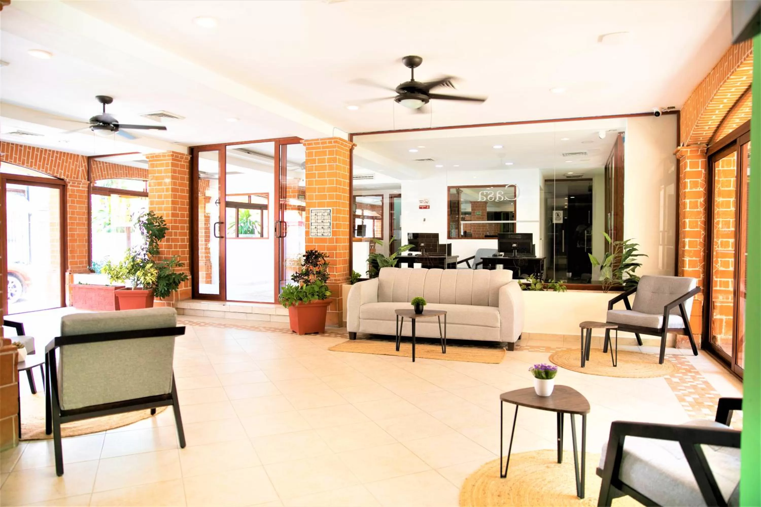 Lobby or reception in Hotel Colonial Playa del Carmen