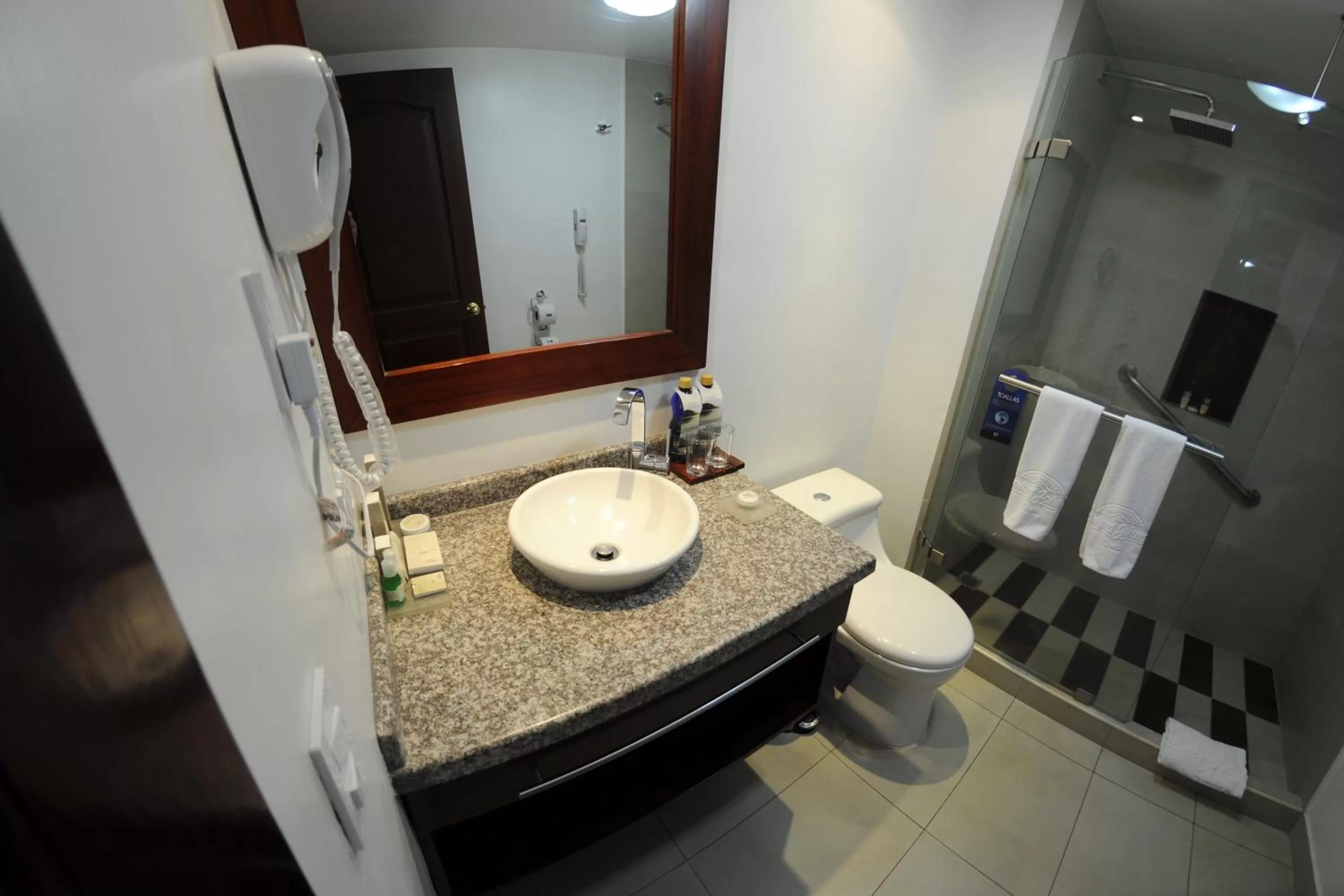 Bathroom in Wyndham Garden Quito