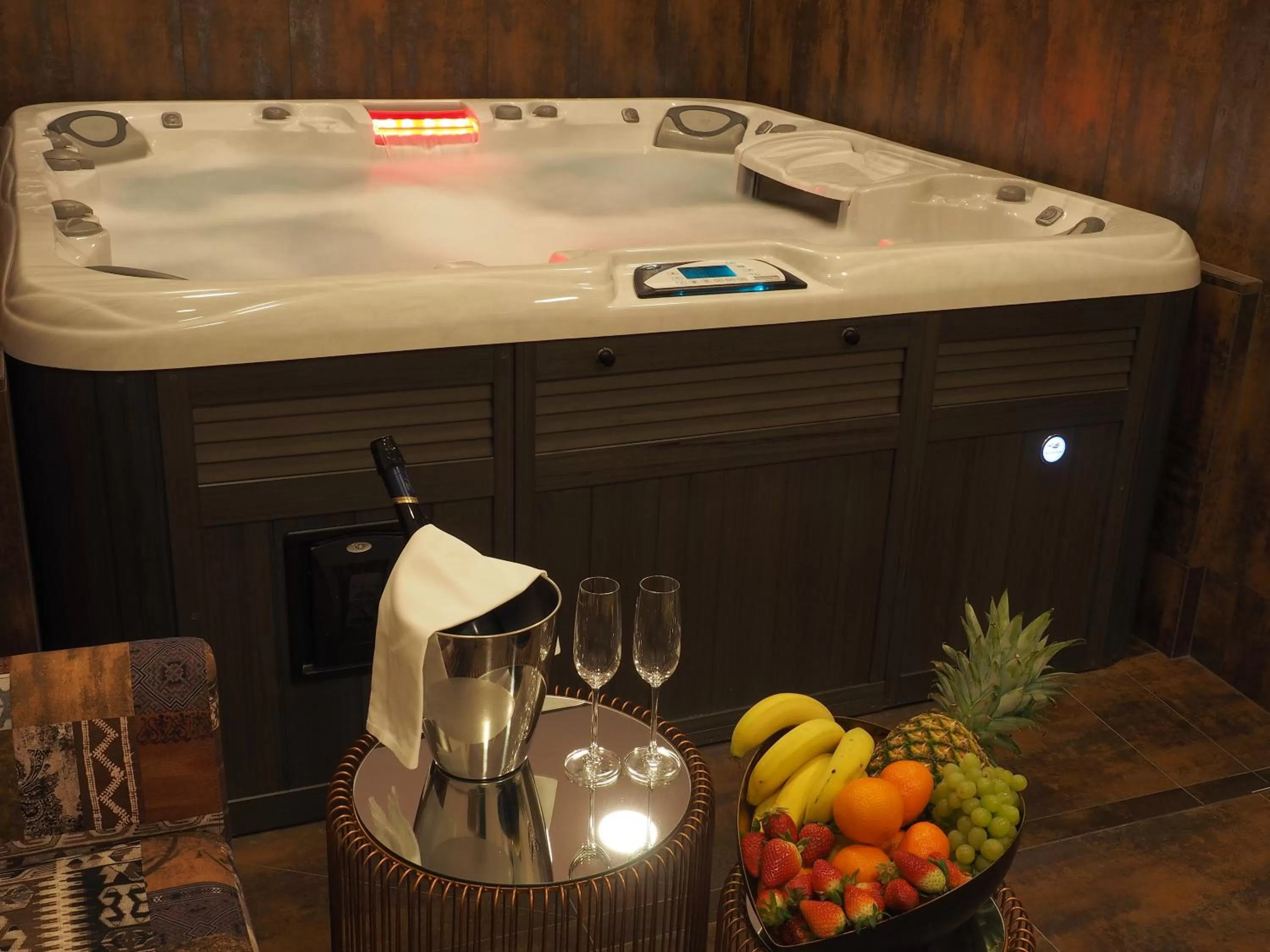 Hot Tub in Hotel Cvilín