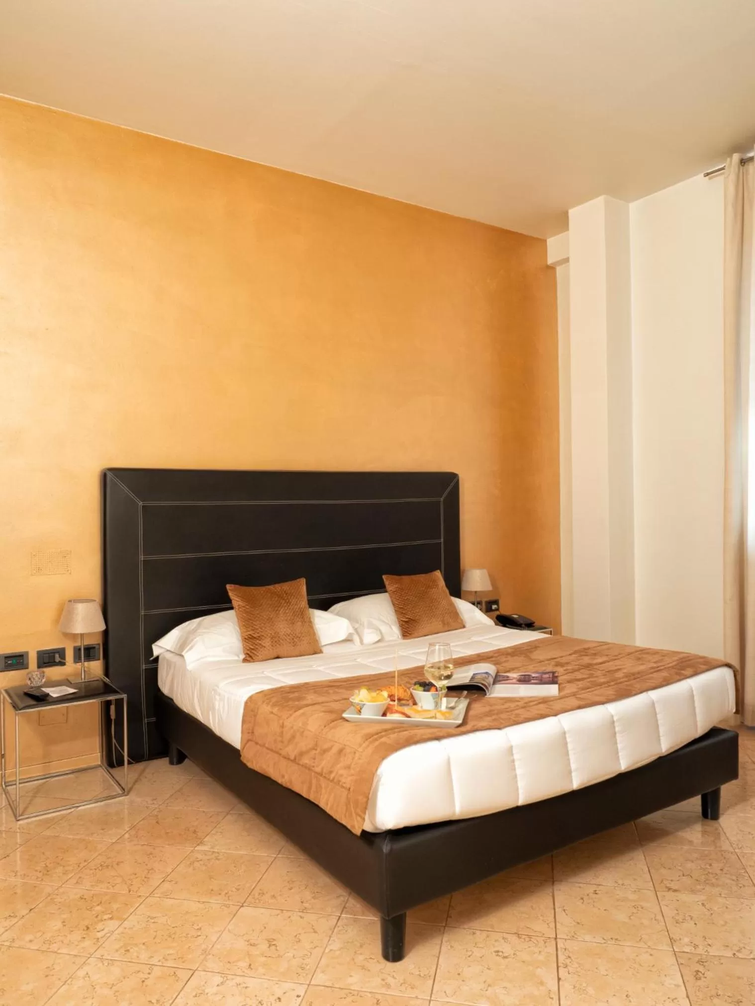 Food and drinks, Bed in Hotel Europa