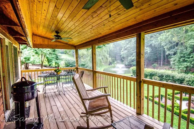 BBQ facilities in Asheville Cabins of Willow Winds
