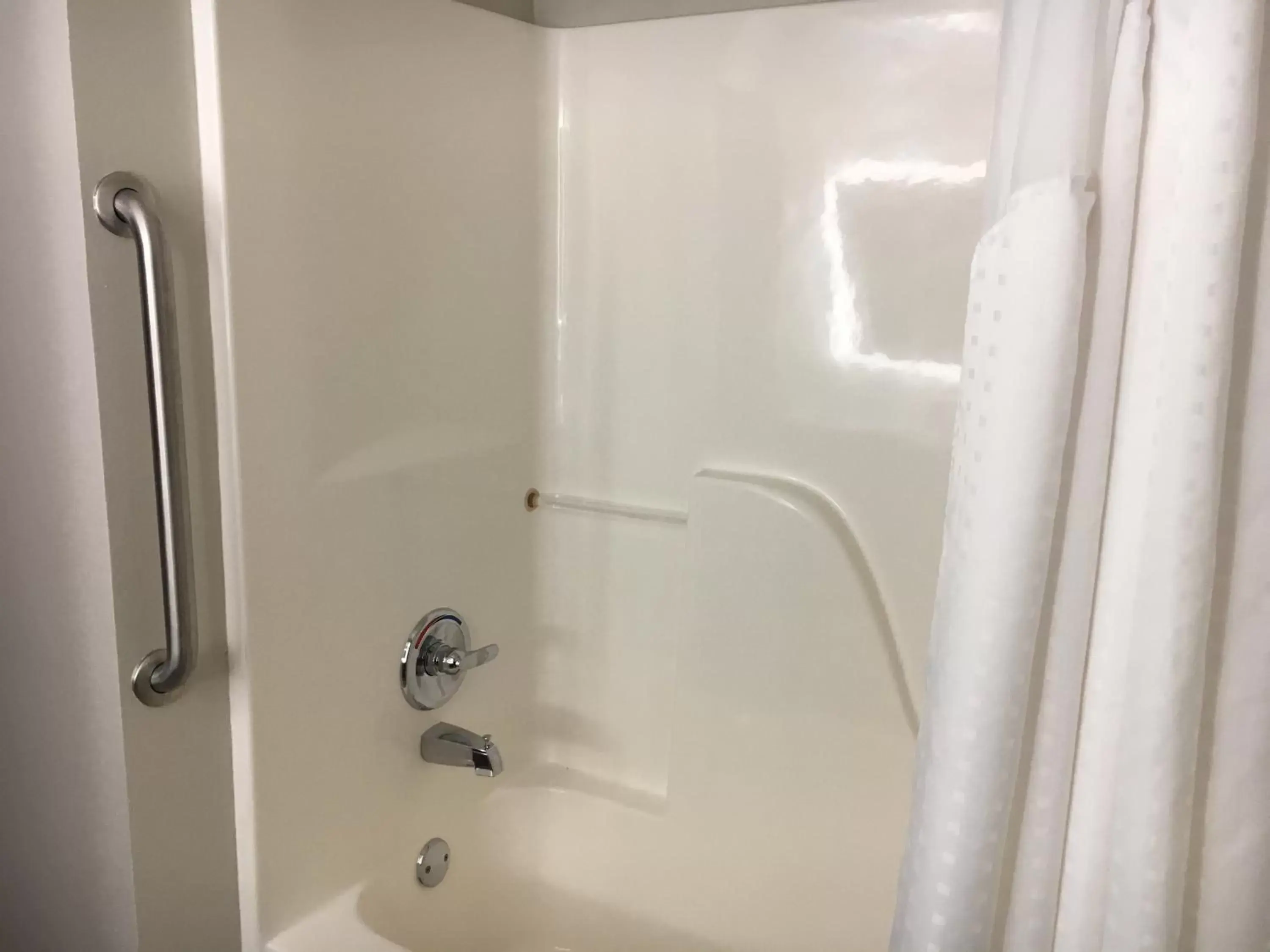 King Suite in Holiday Inn Express and Suites Thomasville, an IHG Hotel King Suite in Holiday Inn Express and Suites Thomasville, an IHG Hotel