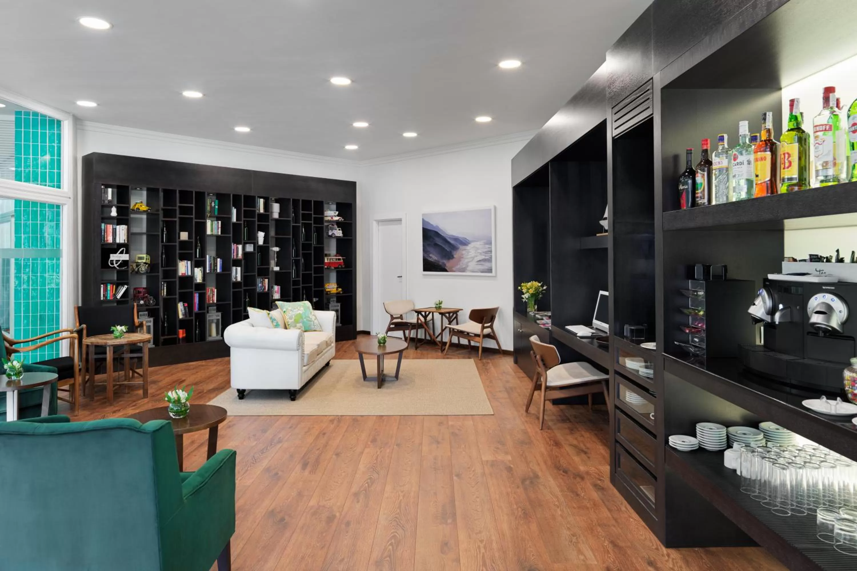 Lounge or bar in H10 Playa Esmeralda - Adults Only