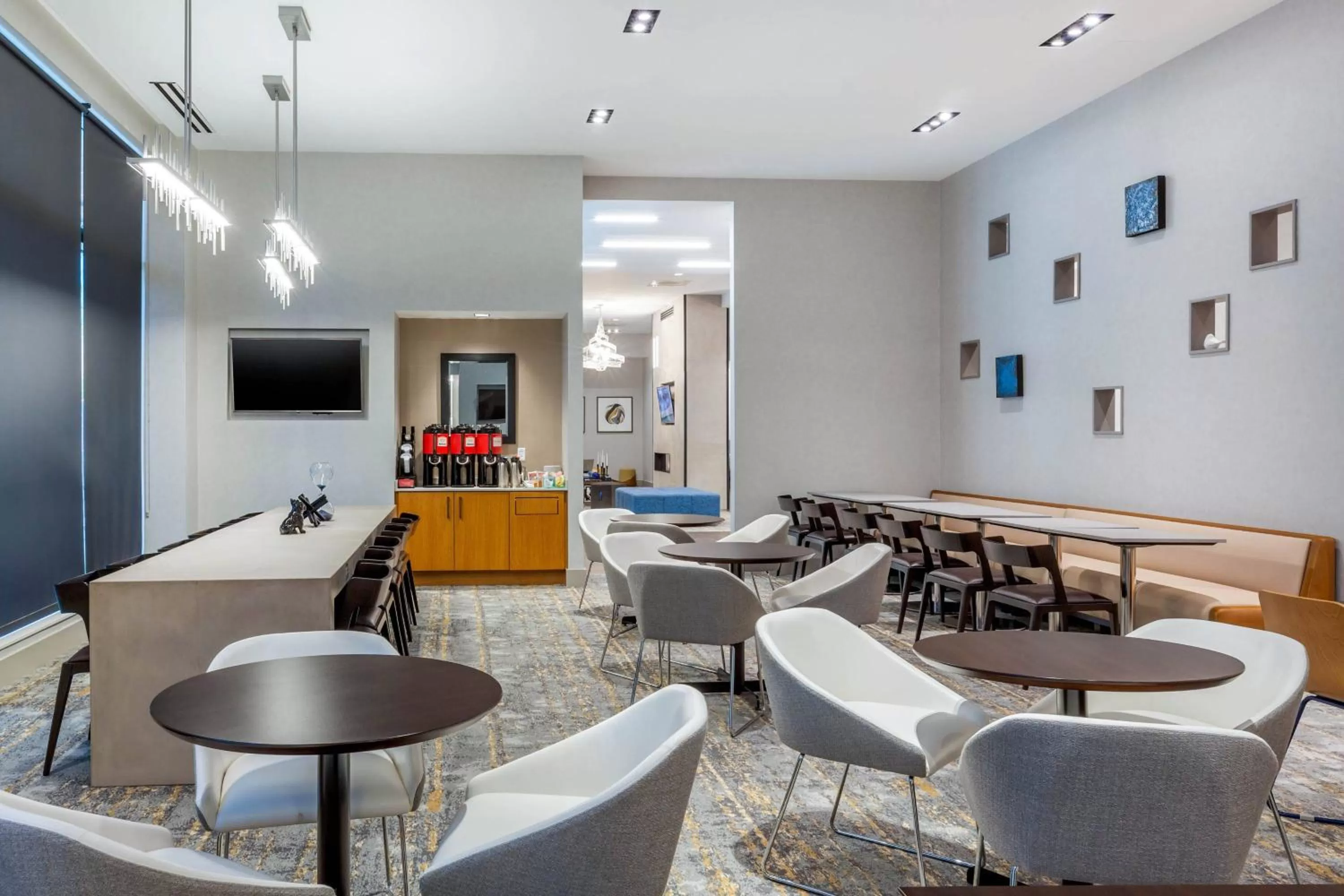 Restaurant/places to eat in Residence Inn Providence Downtown